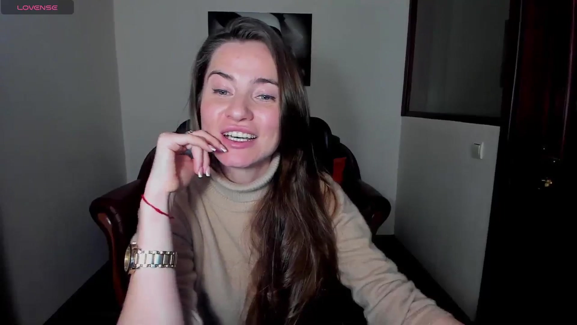 Gallery image thumbnail from Tilly_Casti's myfreecams stream on, 02/21/2024, 13:03 image 10 of 20