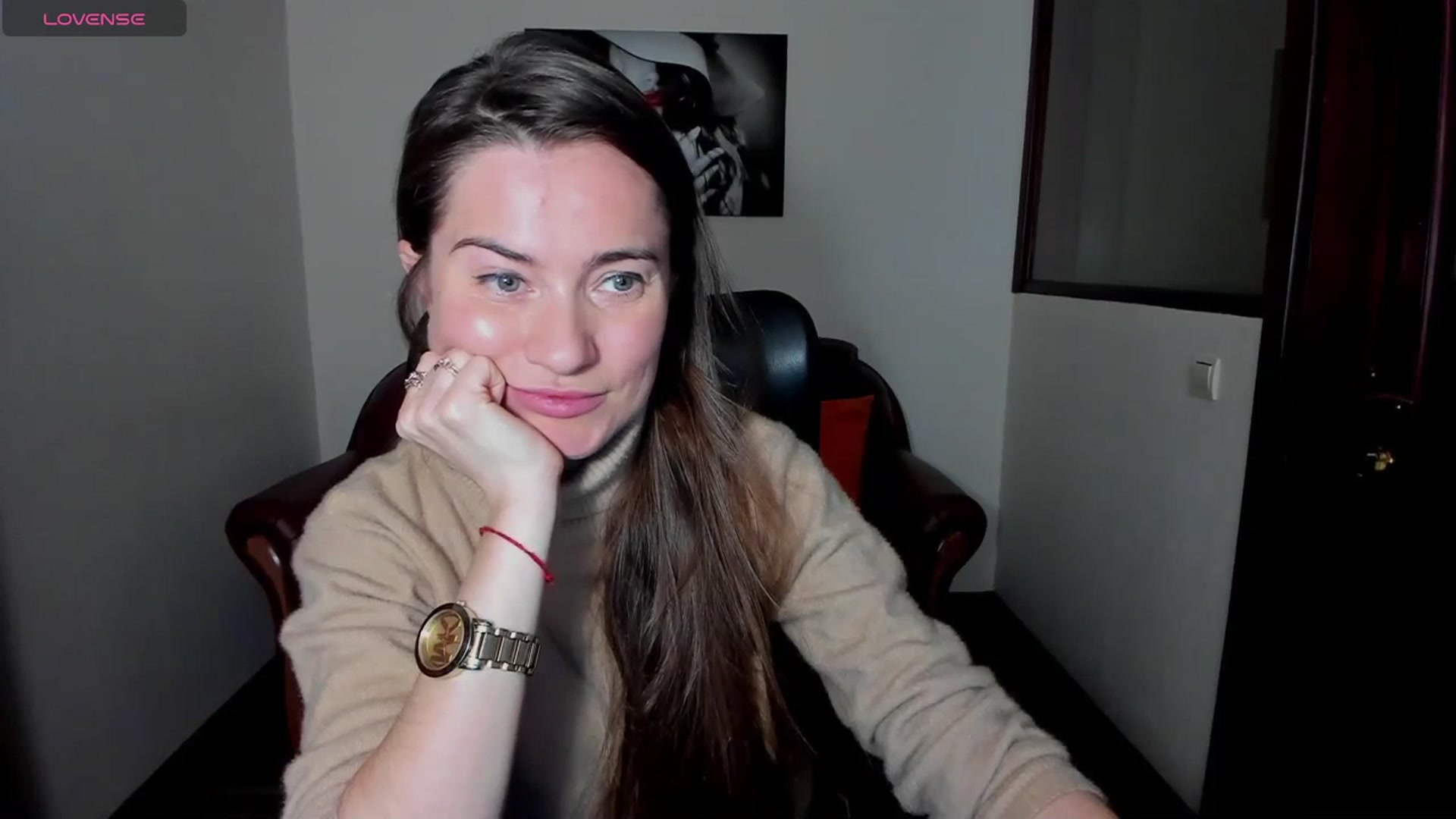 Gallery image thumbnail from Tilly_Casti's myfreecams stream on, 02/21/2024, 13:03 image 15 of 20