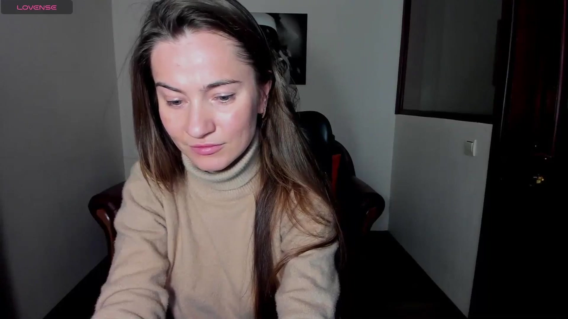 Gallery image thumbnail from Tilly_Casti's myfreecams stream on, 02/21/2024, 13:03 image 3 of 20