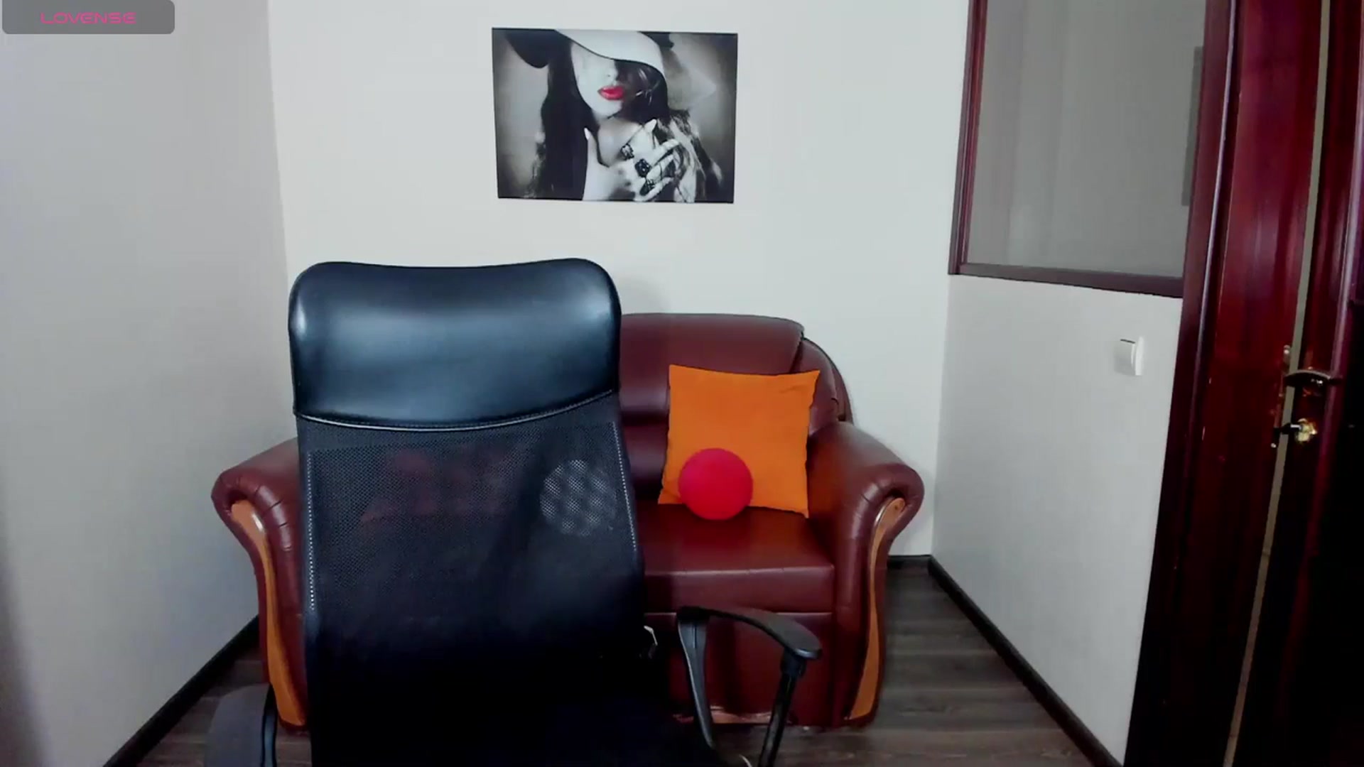 Gallery image thumbnail from Tilly_Casti's myfreecams stream on, 02/21/2024, 13:03 image 16 of 20