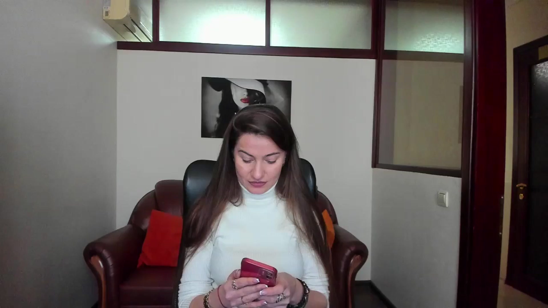 Gallery image thumbnail from Tilly_Casti's myfreecams stream on, 02/22/2024, 14:05 image 1 of 20
