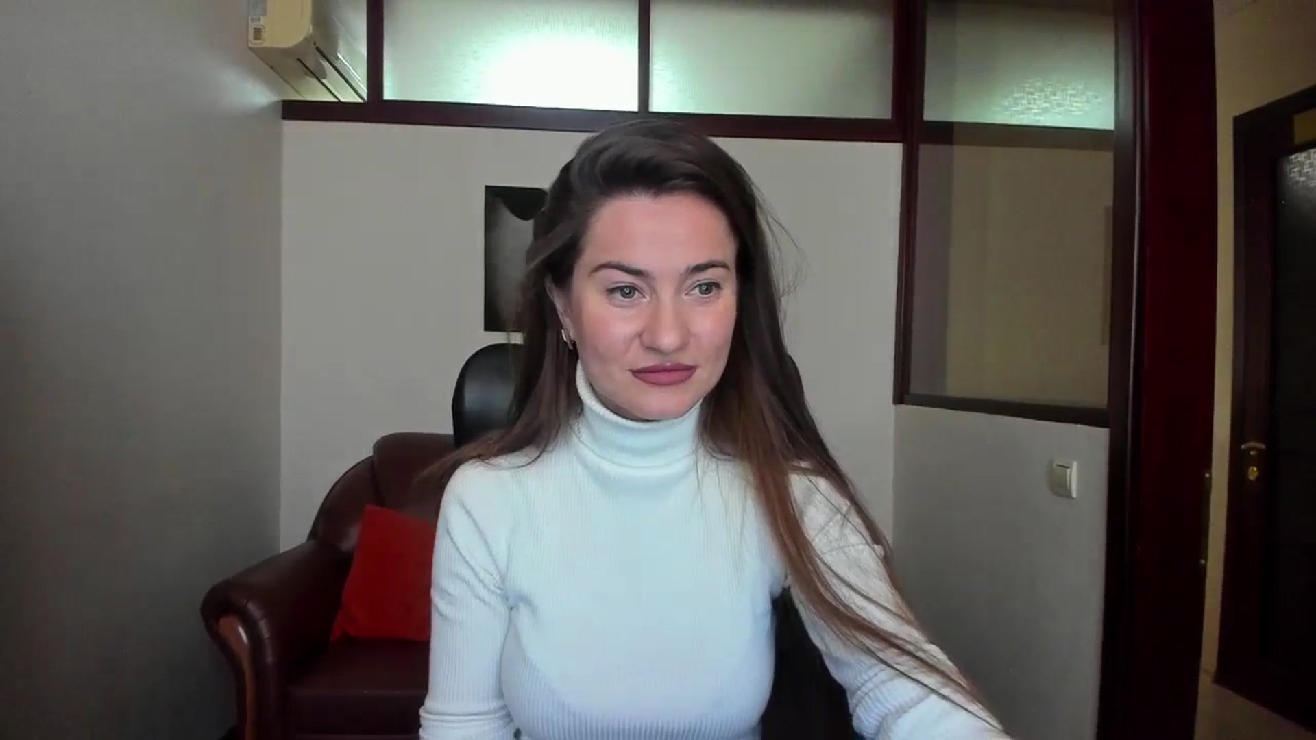 Gallery image thumbnail from Tilly_Casti's myfreecams stream on, 02/22/2024, 14:05 image 3 of 20