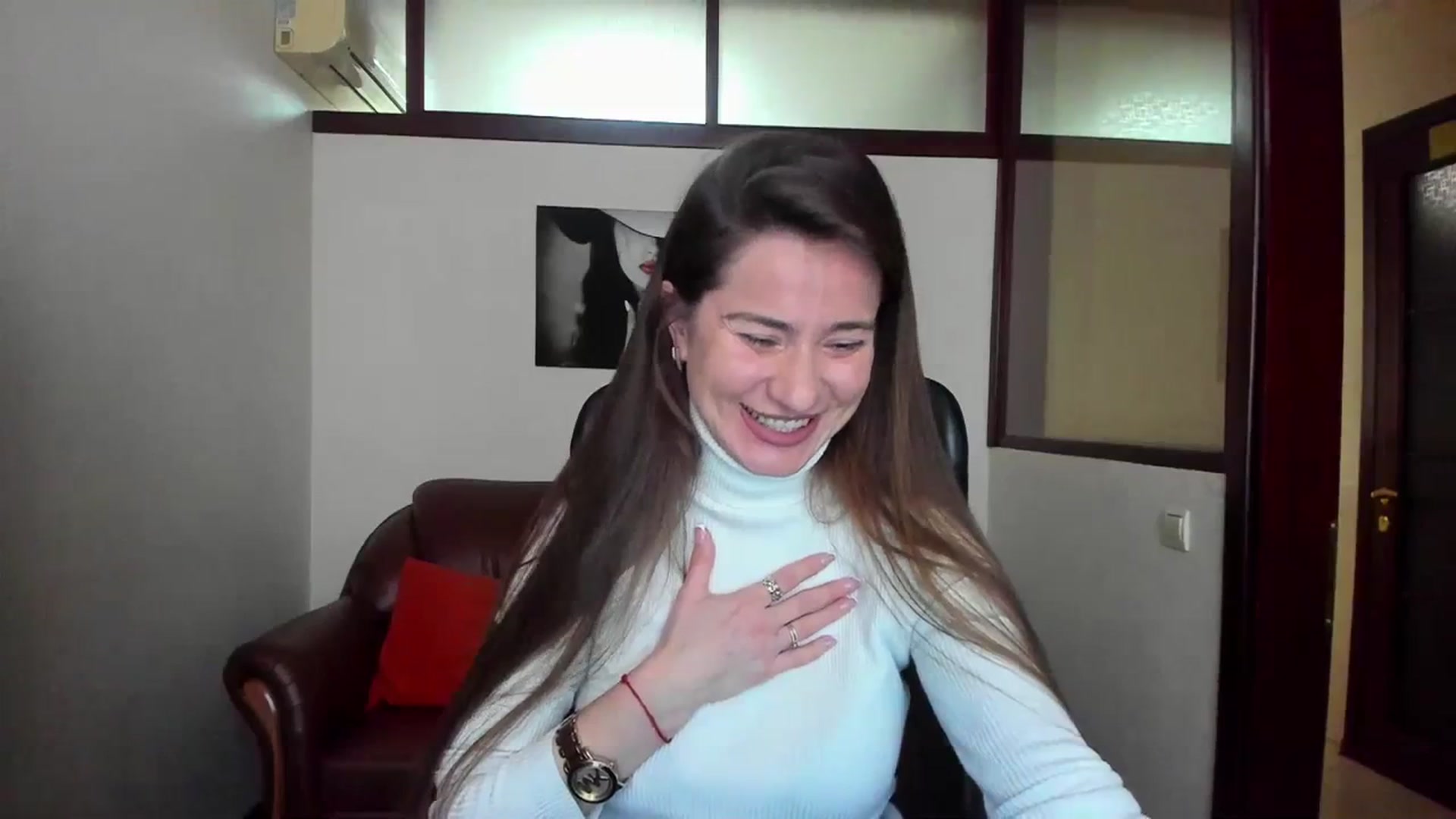 Gallery image thumbnail from Tilly_Casti's myfreecams stream on, 02/22/2024, 14:05 image 12 of 20