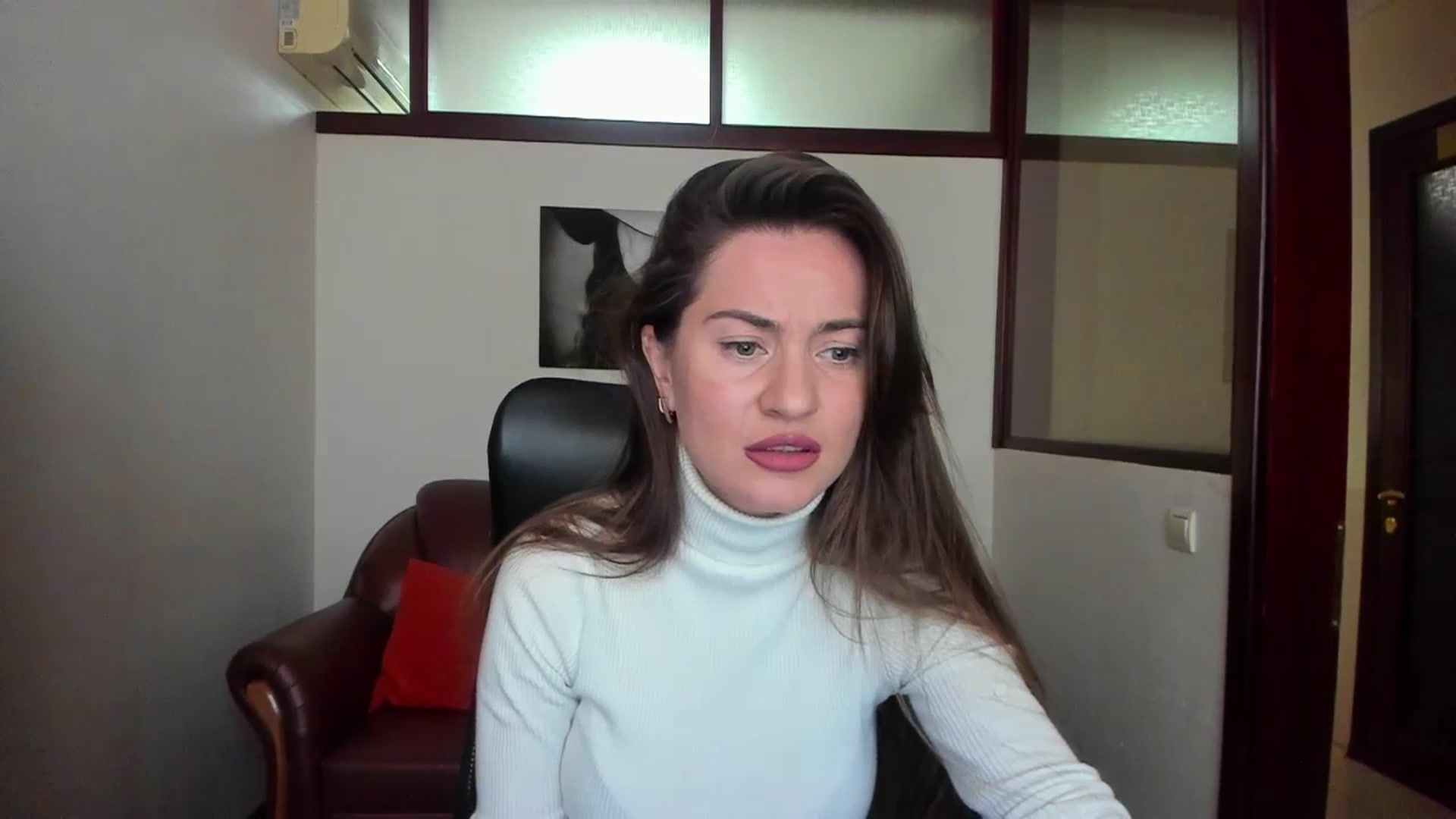 Gallery image thumbnail from Tilly_Casti's myfreecams stream on, 02/22/2024, 14:05 image 5 of 20