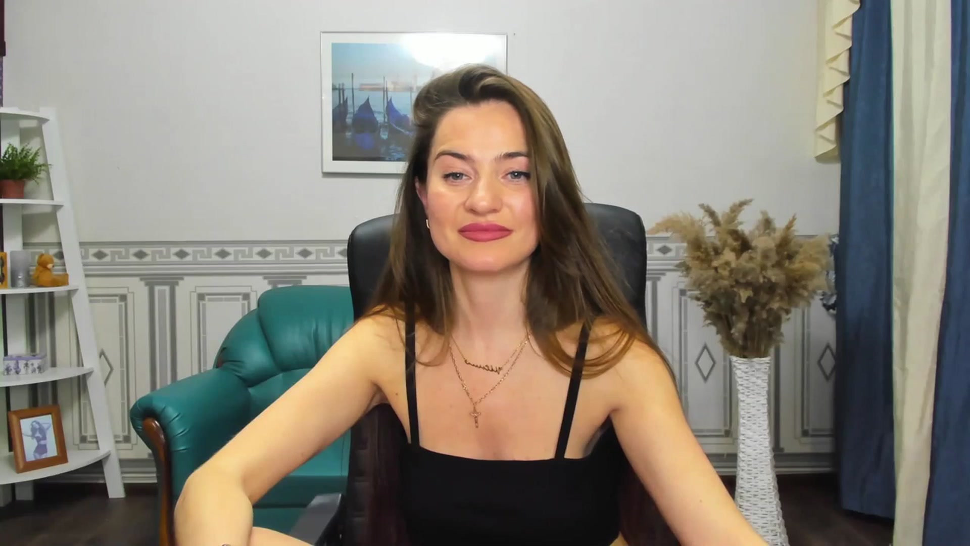 Gallery image thumbnail from Tilly_Casti's myfreecams stream on, 03/02/2024, 16:12 image 6 of 20