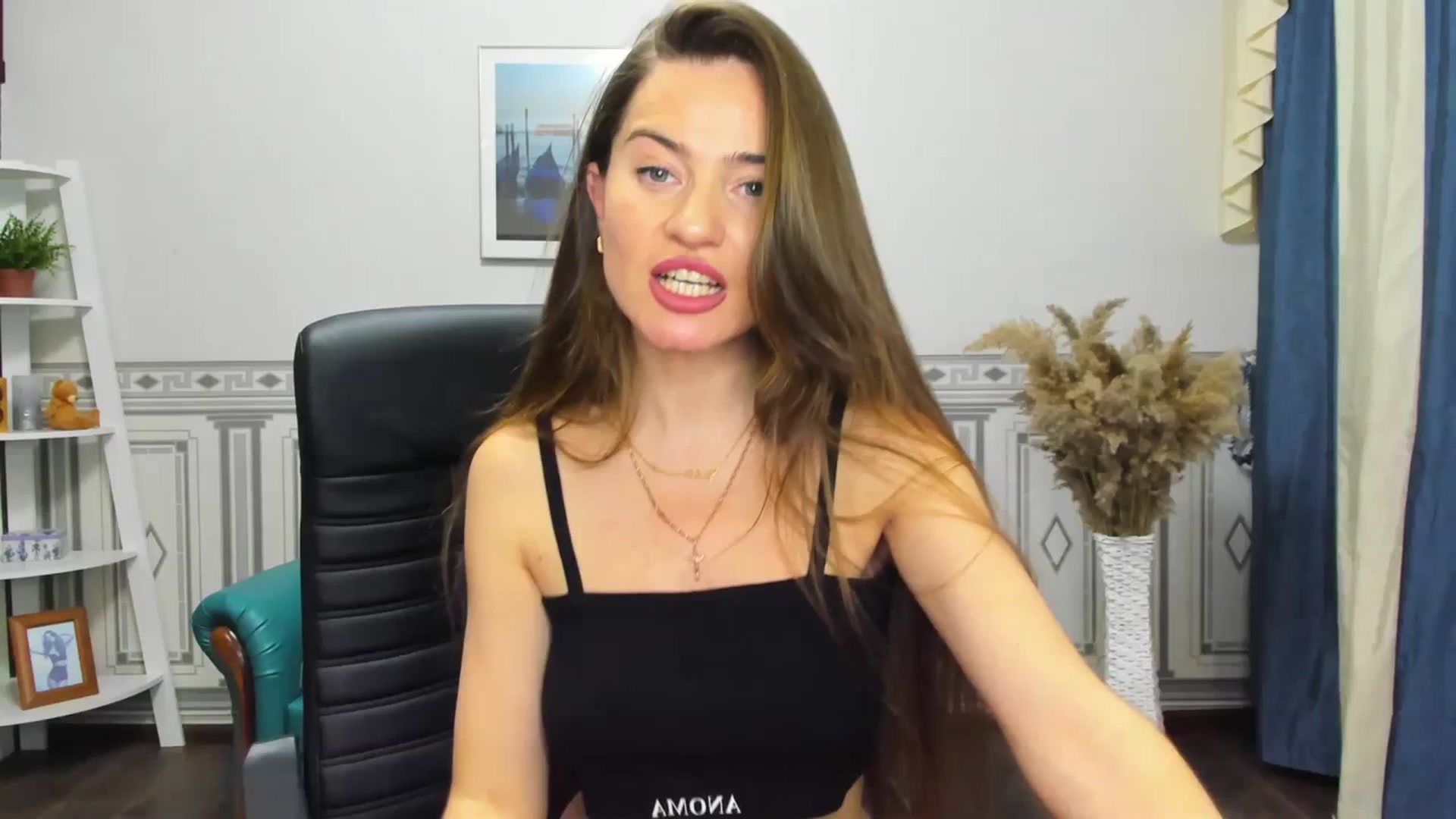 Gallery image thumbnail from Tilly_Casti's myfreecams stream on, 03/02/2024, 16:12 image 2 of 20