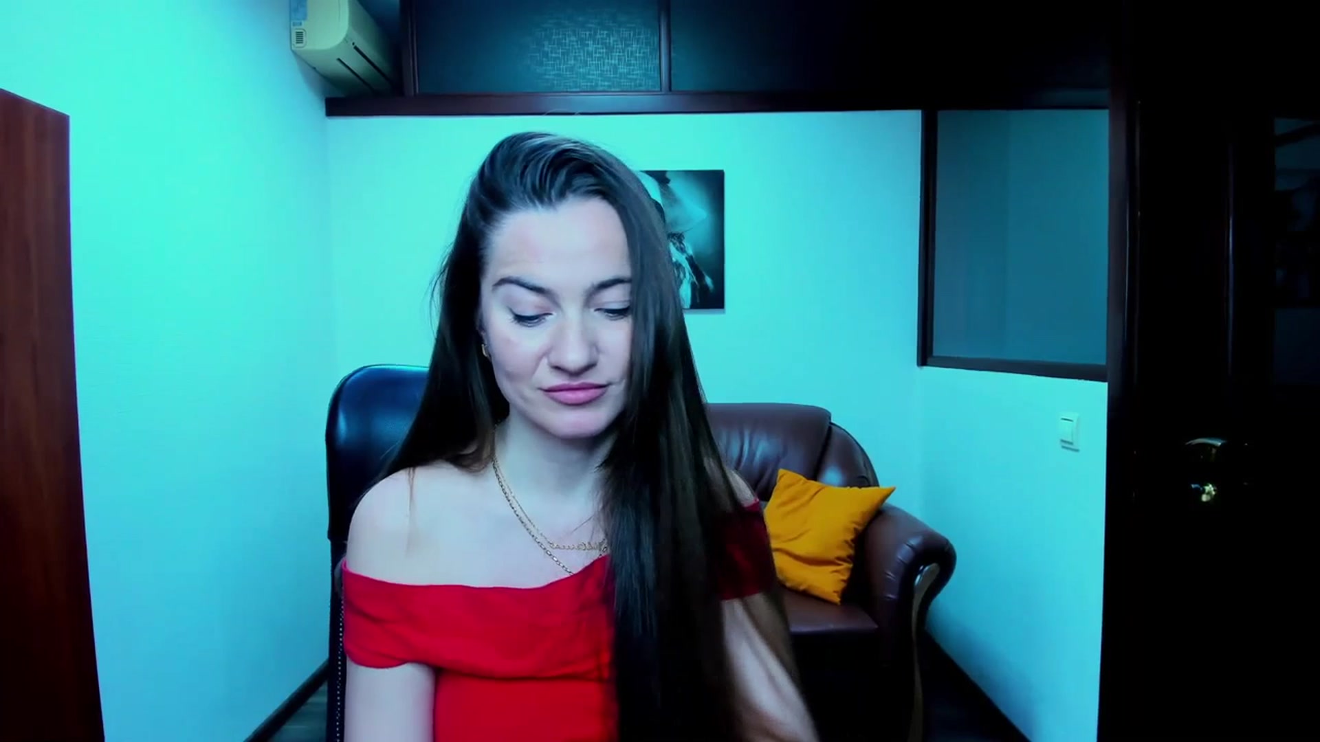 Gallery image thumbnail from Tilly_Casti's myfreecams stream on, 03/03/2024, 16:26 image 3 of 20
