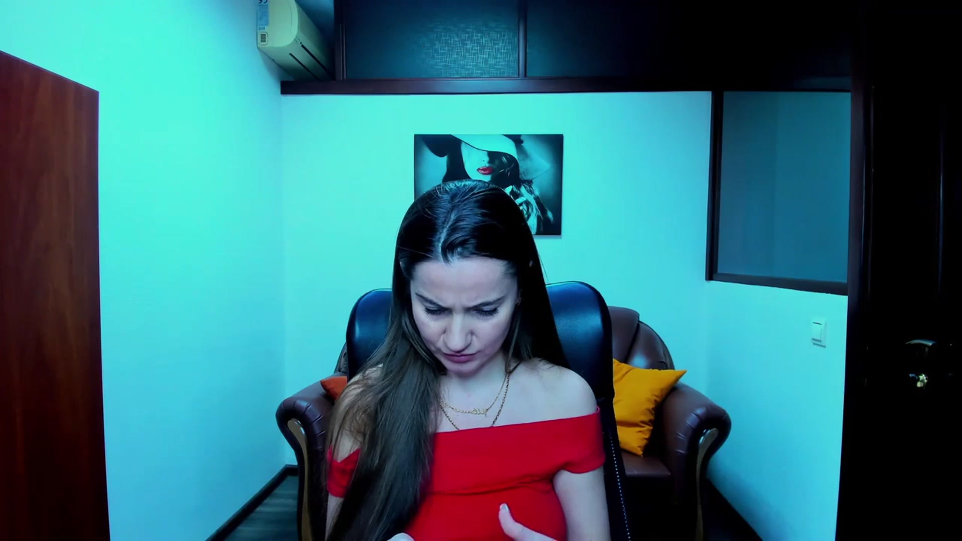 Gallery image thumbnail from Tilly_Casti's myfreecams stream on, 03/03/2024, 17:33 image 6 of 20
