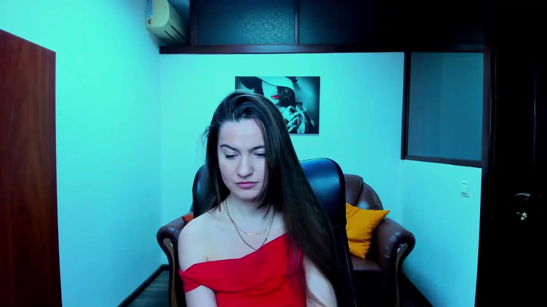 Gallery image thumbnail from Tilly_Casti's myfreecams stream on, 03/03/2024, 17:33 image 7 of 20