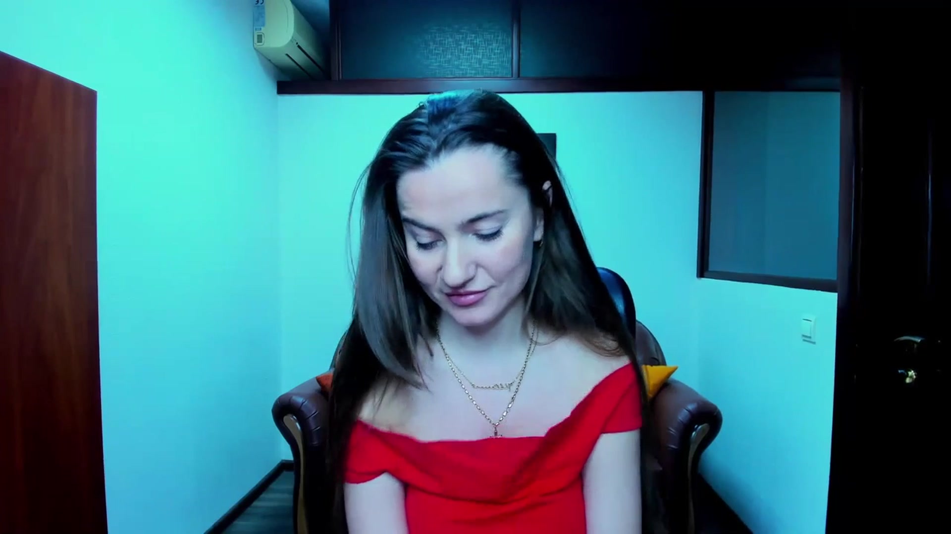 Gallery image thumbnail from Tilly_Casti's myfreecams stream on, 03/03/2024, 17:33 image 10 of 20