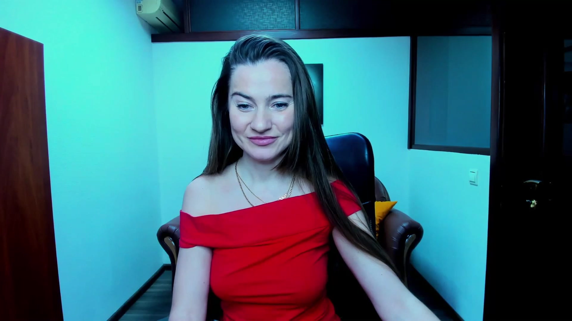 Gallery image thumbnail from Tilly_Casti's myfreecams stream on, 03/03/2024, 17:33 image 15 of 20