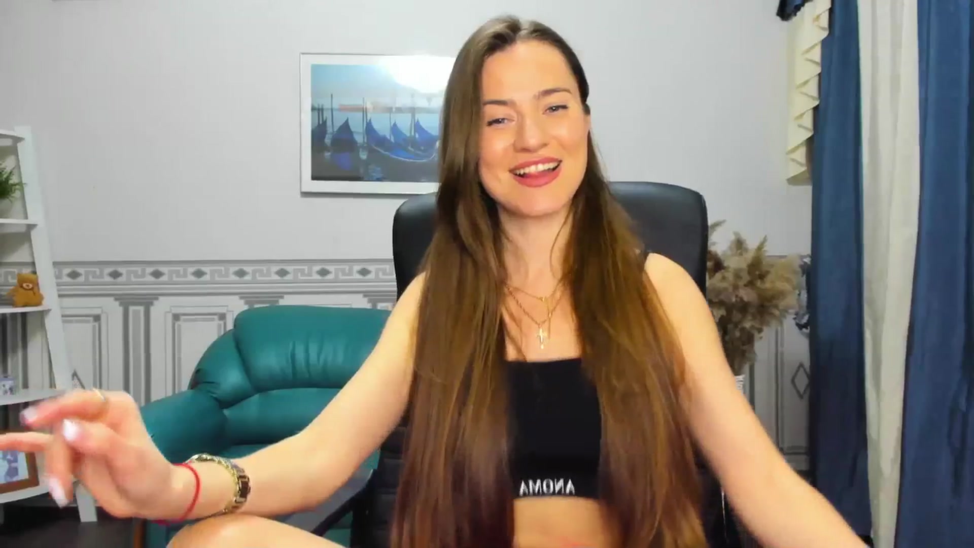 Gallery image thumbnail from Tilly_Casti's myfreecams stream on, 03/06/2024, 16:43 image 12 of 20