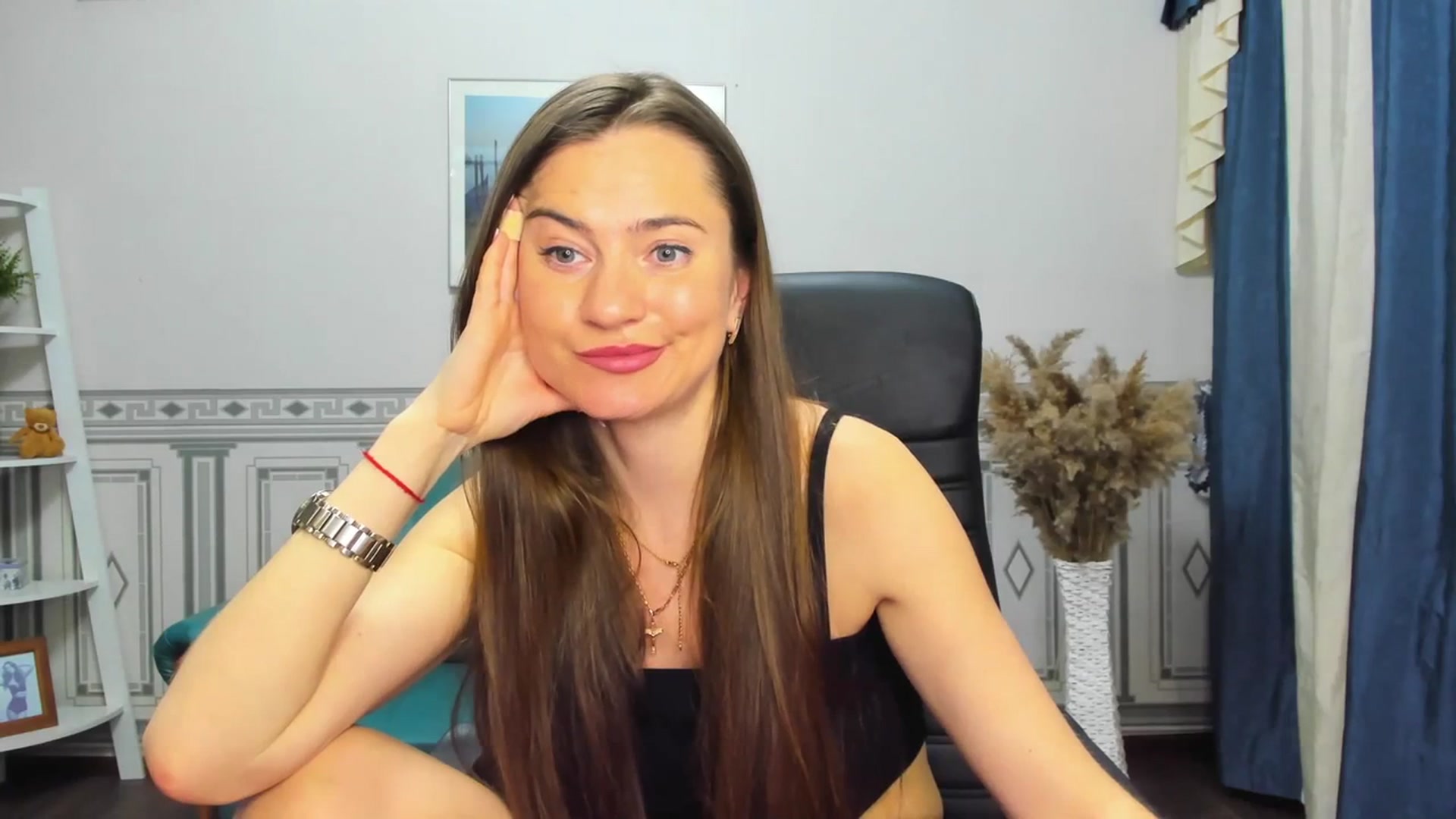 Gallery image thumbnail from Tilly_Casti's myfreecams stream on, 03/06/2024, 16:43 image 20 of 20
