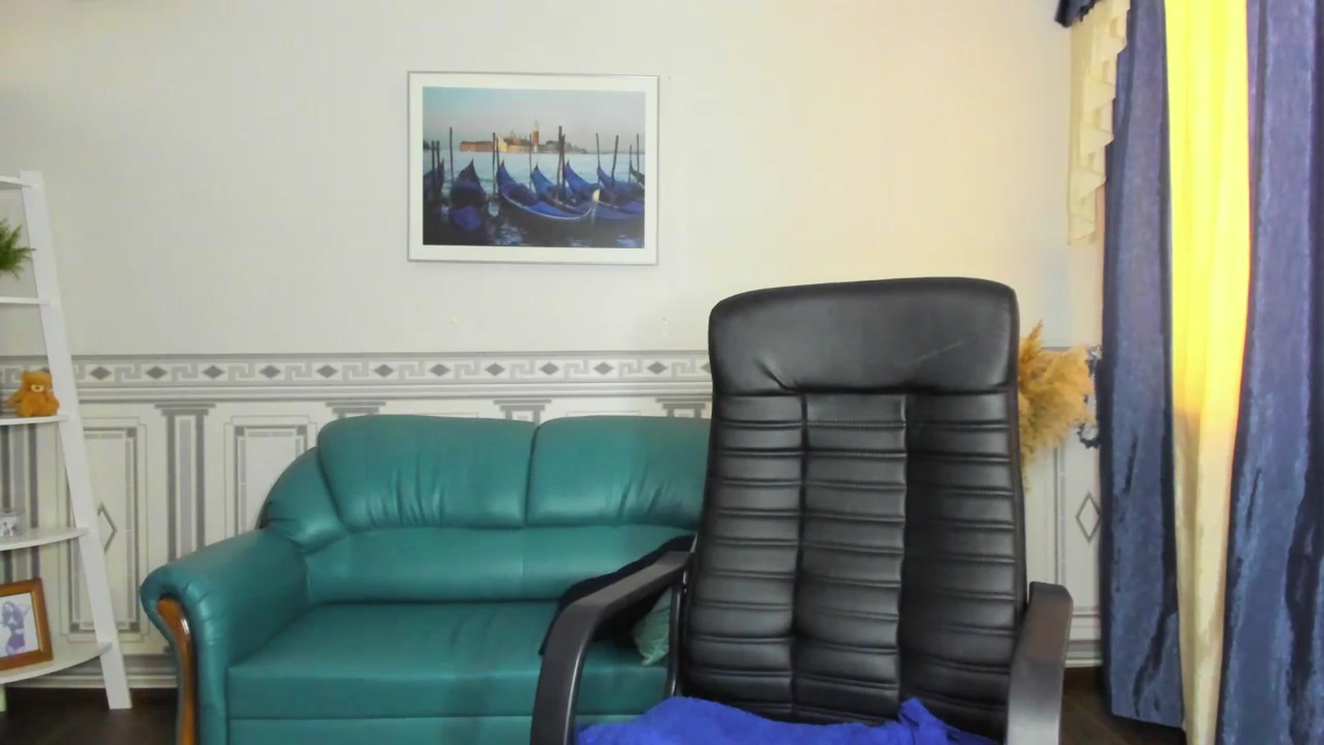 Gallery image thumbnail from Tilly_Casti's myfreecams stream on, 03/07/2024, 11:09 image 13 of 20