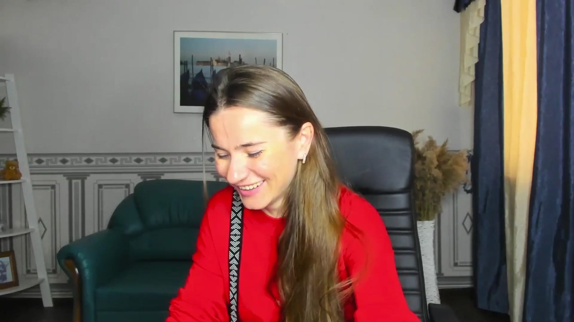 Gallery image thumbnail from Tilly_Casti's myfreecams stream on, 03/07/2024, 11:32 image 10 of 20
