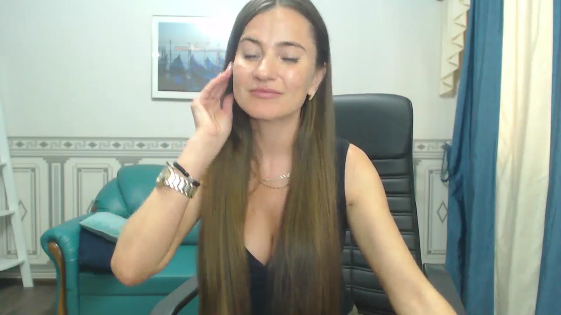 Gallery image thumbnail from Tilly_Casti's myfreecams stream on, 05/12/2024, 15:22 image 18 of 20