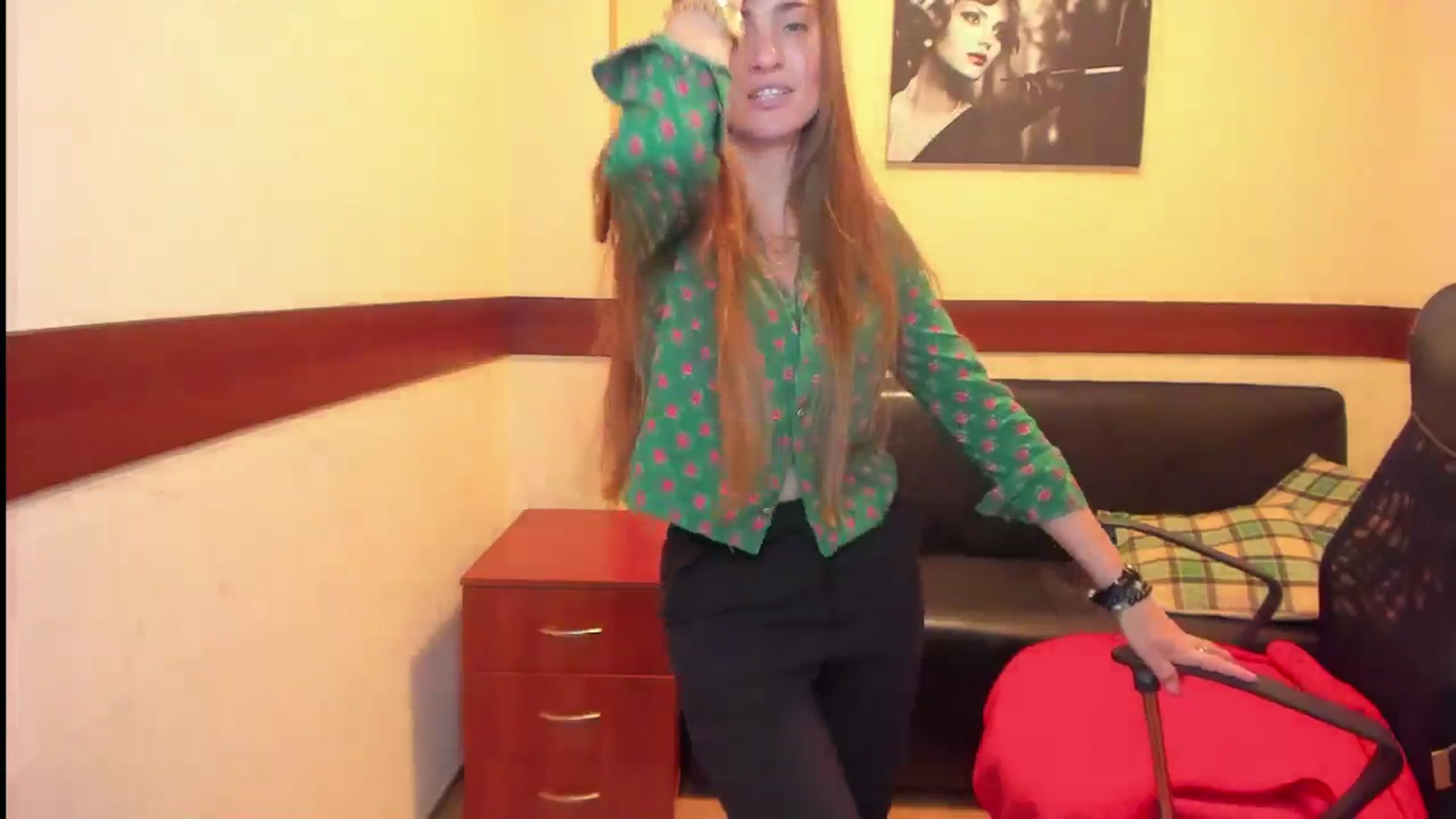 Gallery image thumbnail from Tilly_Casti's myfreecams stream on, 05/15/2024, 17:05 image 4 of 20