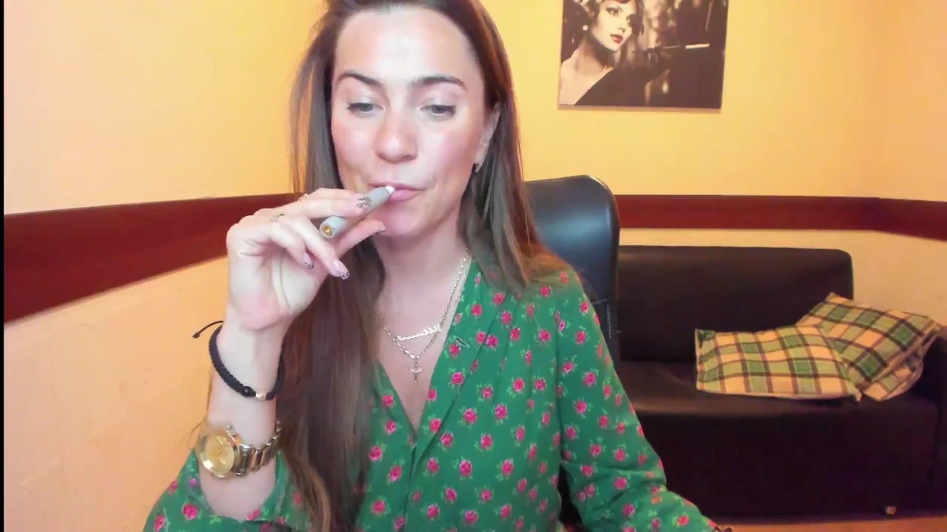 Gallery image thumbnail from Tilly_Casti's myfreecams stream on, 05/15/2024, 17:05 image 2 of 20
