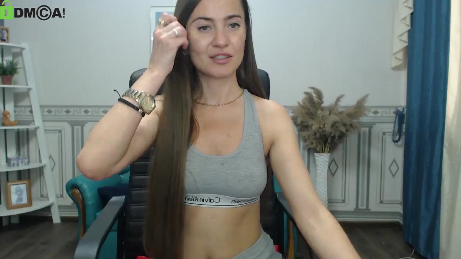 Gallery image thumbnail from Tilly_Casti's myfreecams stream on, 05/16/2024, 14:50 image 14 of 20