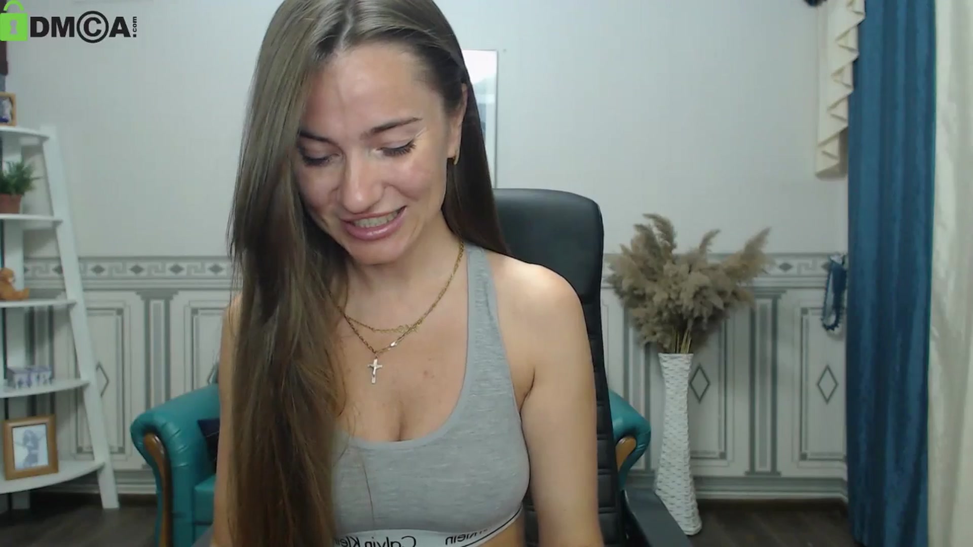 Gallery image thumbnail from Tilly_Casti's myfreecams stream on, 05/16/2024, 14:50 image 5 of 20
