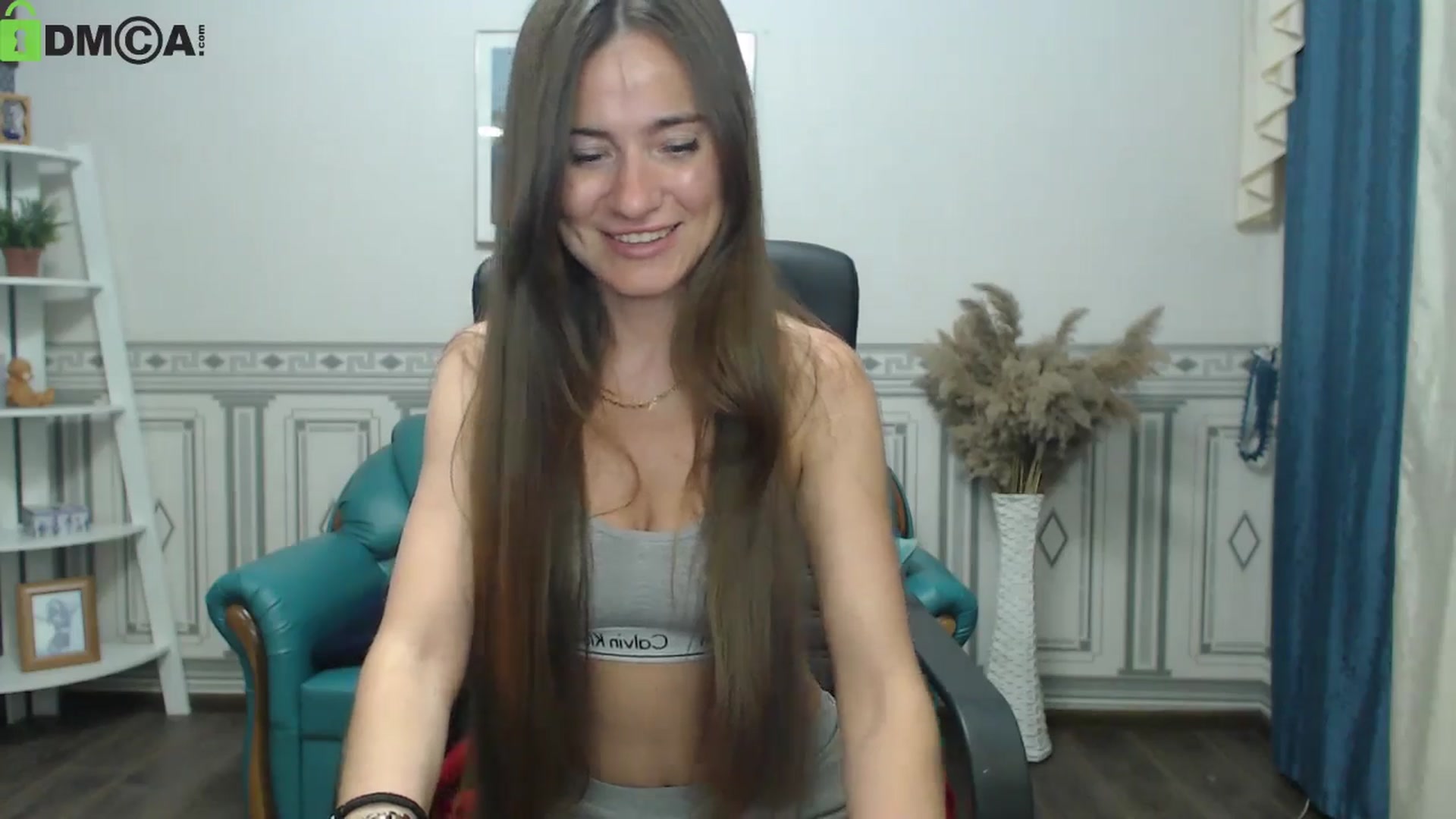 Gallery image thumbnail from Tilly_Casti's myfreecams stream on, 05/16/2024, 16:50 image 11 of 20
