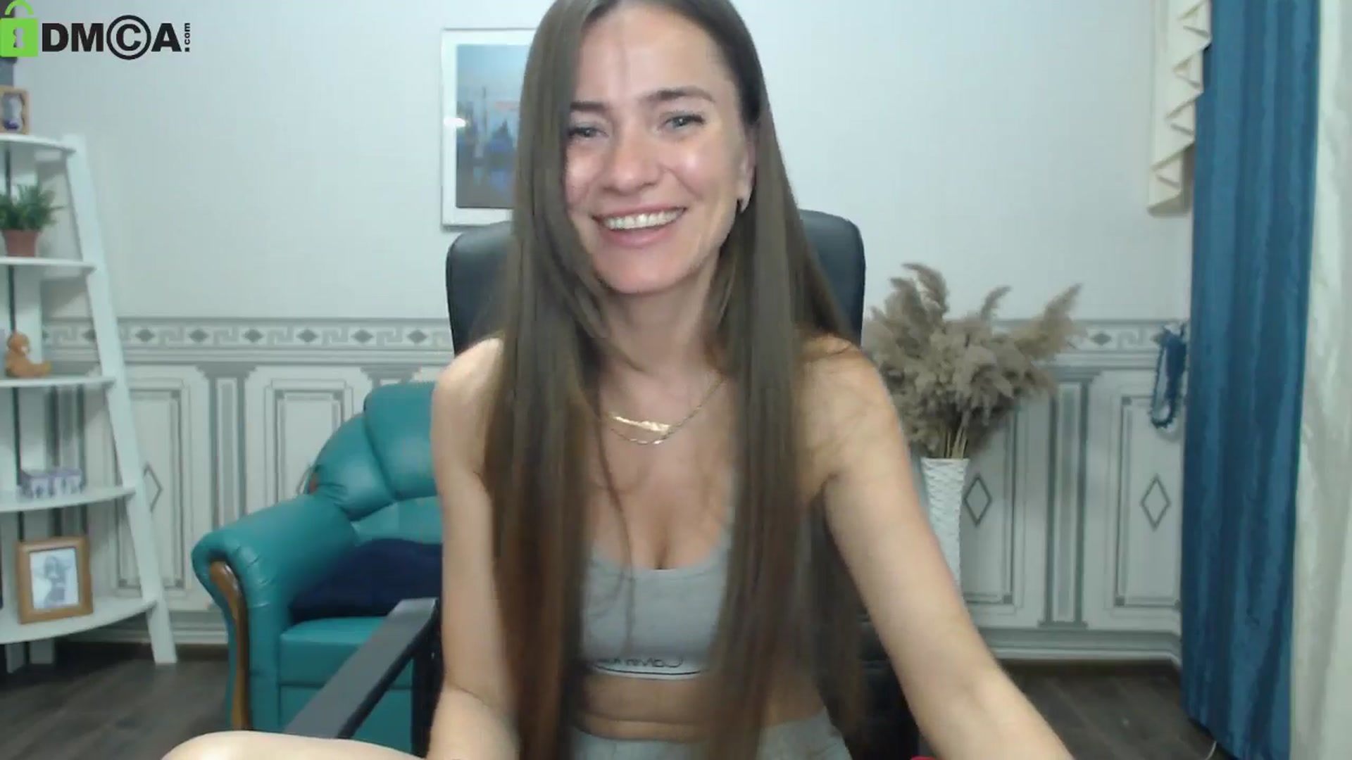 Gallery image thumbnail from Tilly_Casti's myfreecams stream on, 05/16/2024, 16:50 image 9 of 20