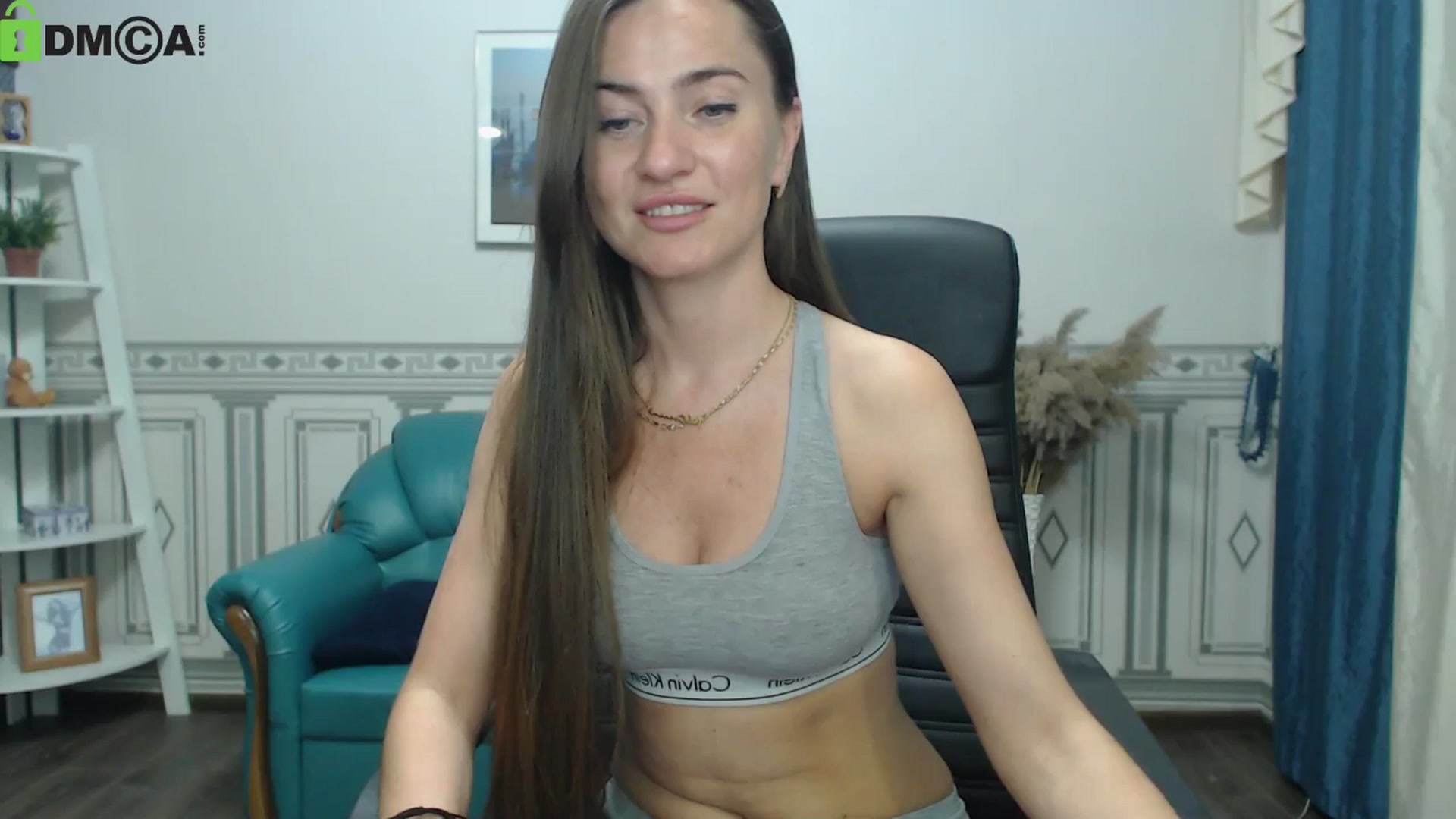 Gallery image thumbnail from Tilly_Casti's myfreecams stream on, 05/16/2024, 17:41 image 6 of 20