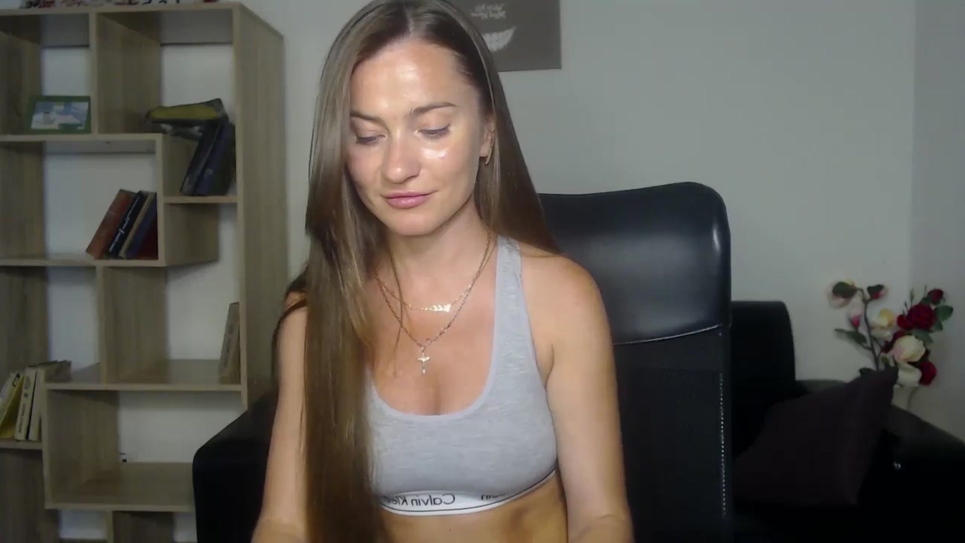 Gallery image thumbnail from Tilly_Casti's myfreecams stream on, 06/22/2024, 13:42 image 13 of 20