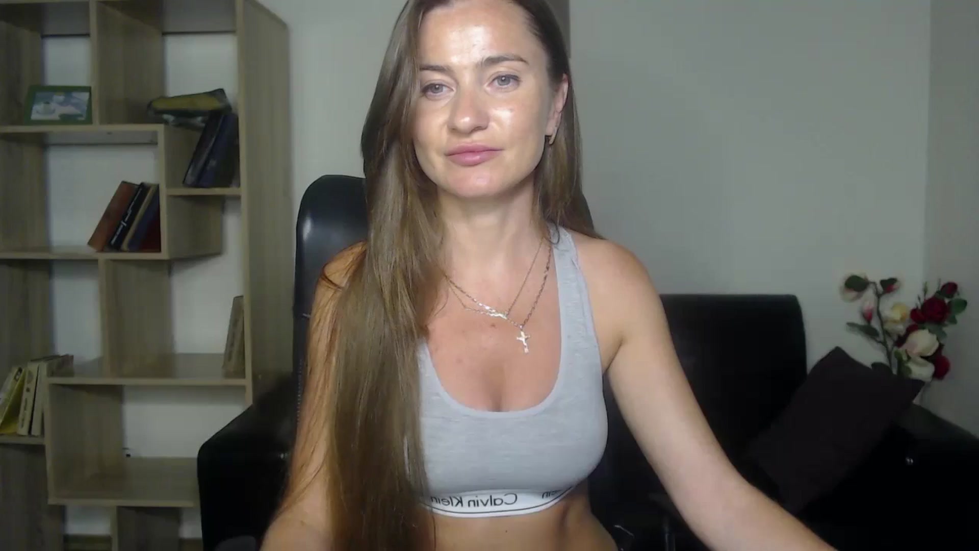 Gallery image thumbnail from Tilly_Casti's myfreecams stream on, 06/22/2024, 16:47 image 3 of 20