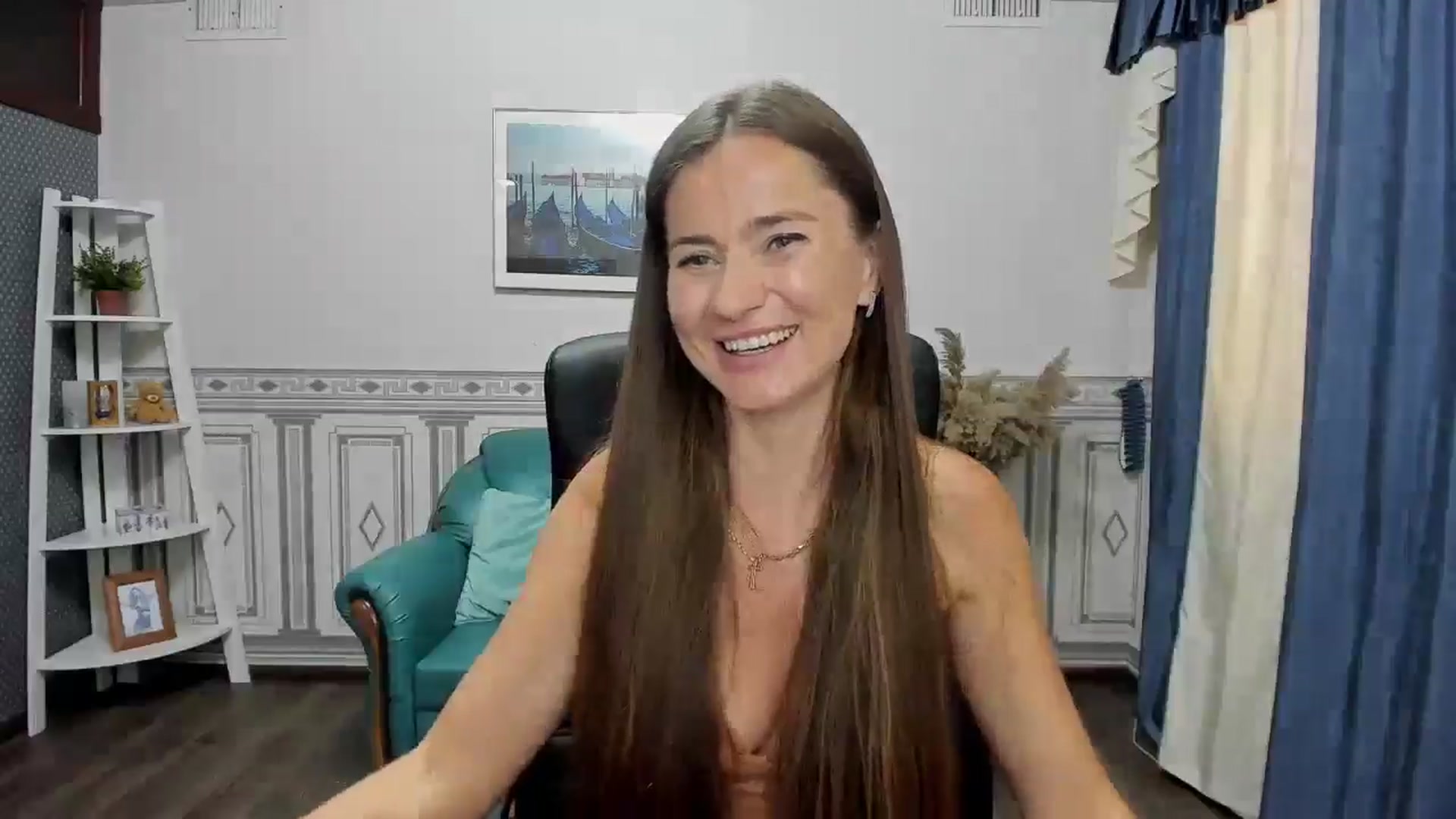 Gallery image thumbnail from Tilly_Casti's myfreecams stream on, 06/23/2024, 15:08 image 15 of 20