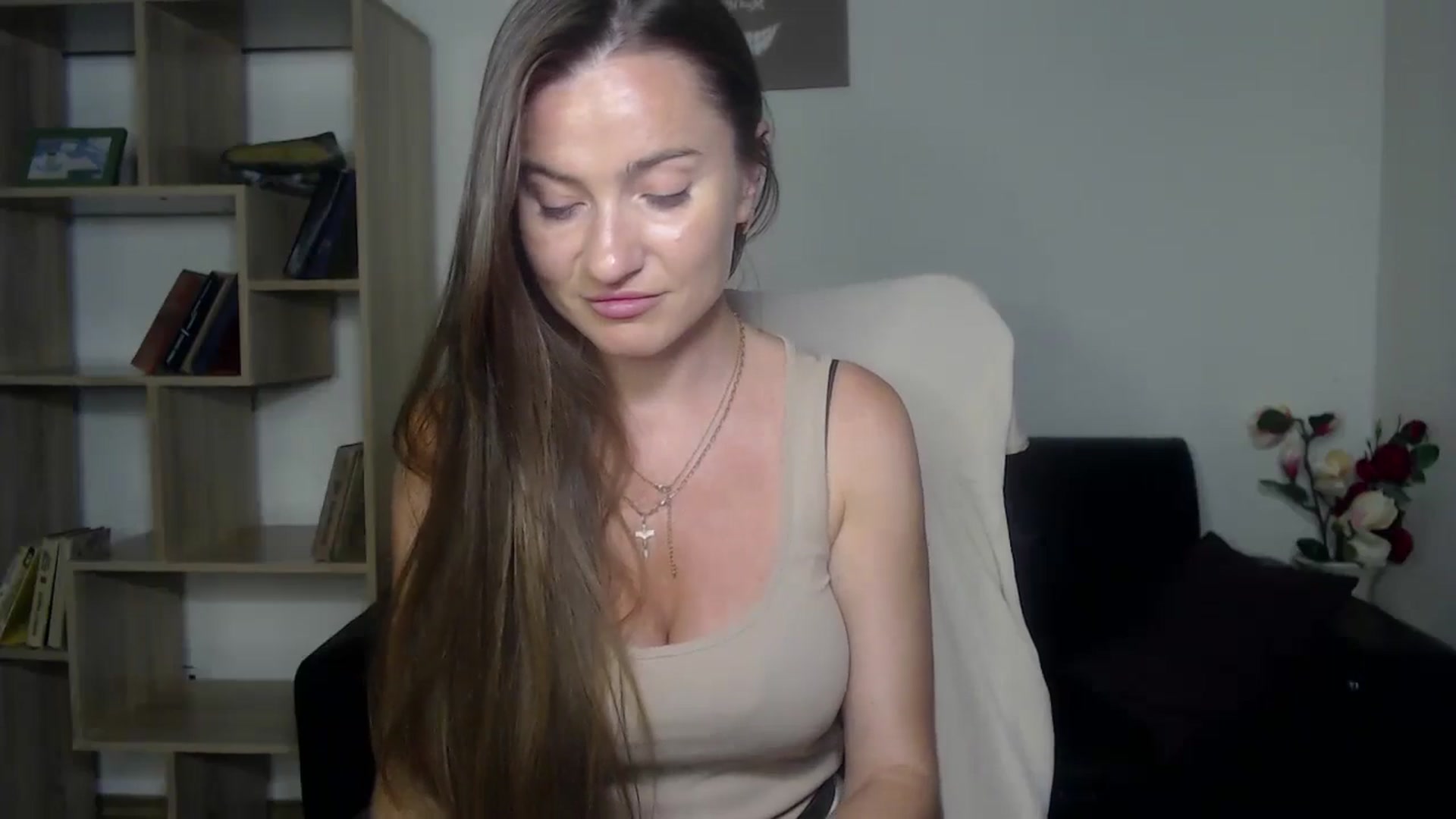 Gallery image thumbnail from Tilly_Casti's myfreecams stream on, 06/28/2024, 17:19 image 11 of 20