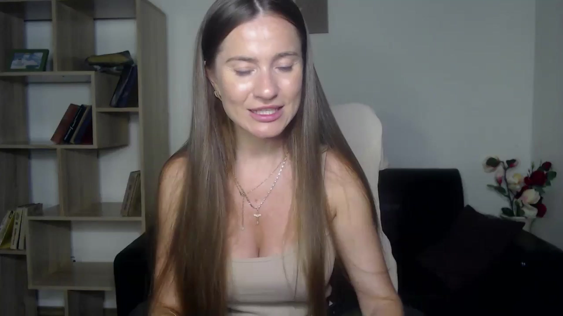 Gallery image thumbnail from Tilly_Casti's myfreecams stream on, 06/28/2024, 17:19 image 1 of 20