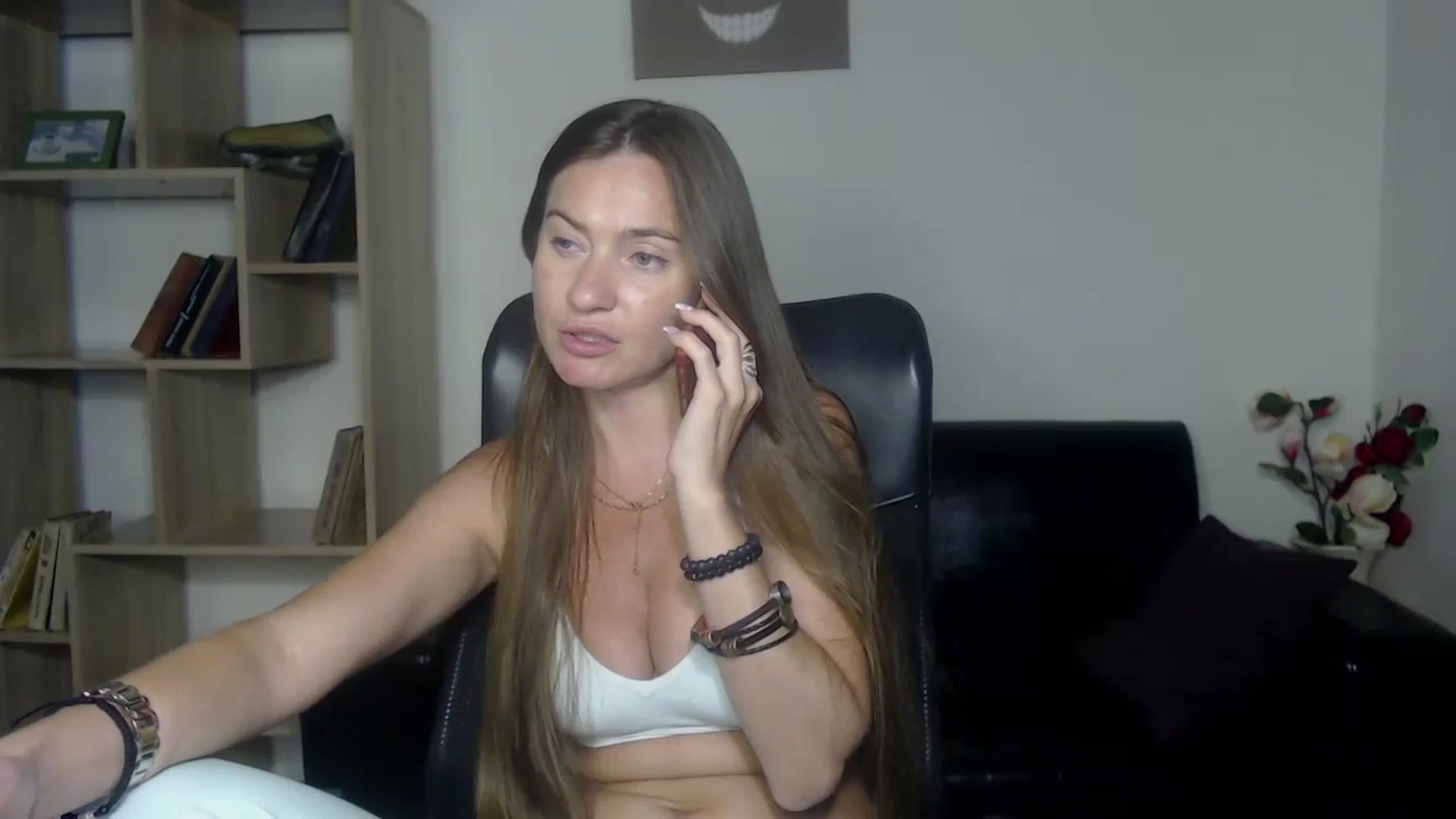 Gallery image thumbnail from Tilly_Casti's myfreecams stream on, 06/29/2024, 13:03 image 15 of 20