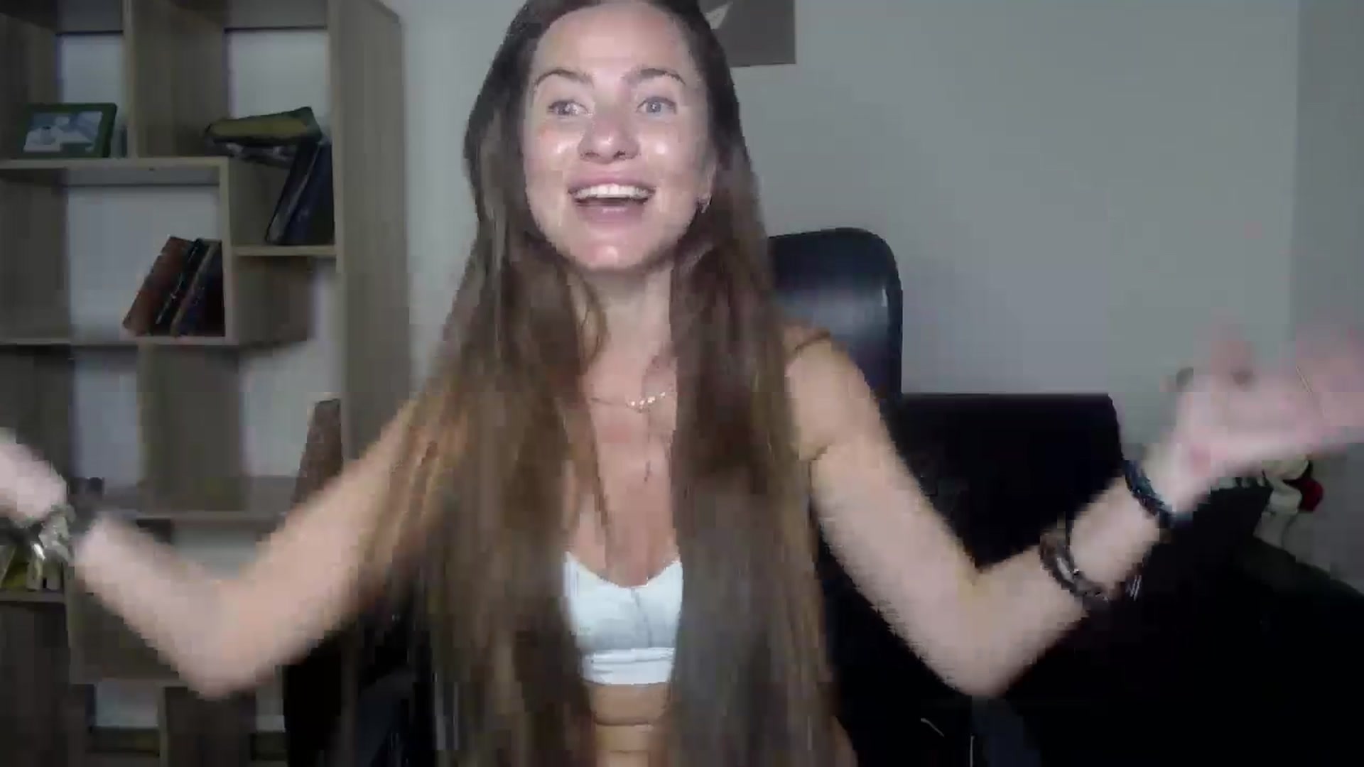 Gallery image thumbnail from Tilly_Casti's myfreecams stream on, 06/29/2024, 16:35 image 3 of 20