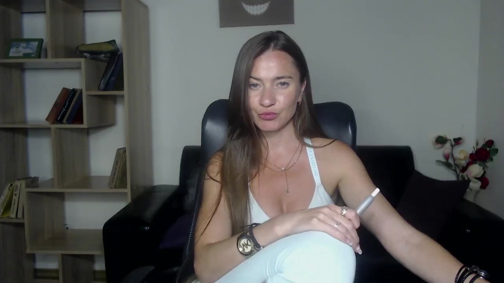 Gallery image thumbnail from Tilly_Casti's myfreecams stream on, 06/29/2024, 16:35 image 19 of 20