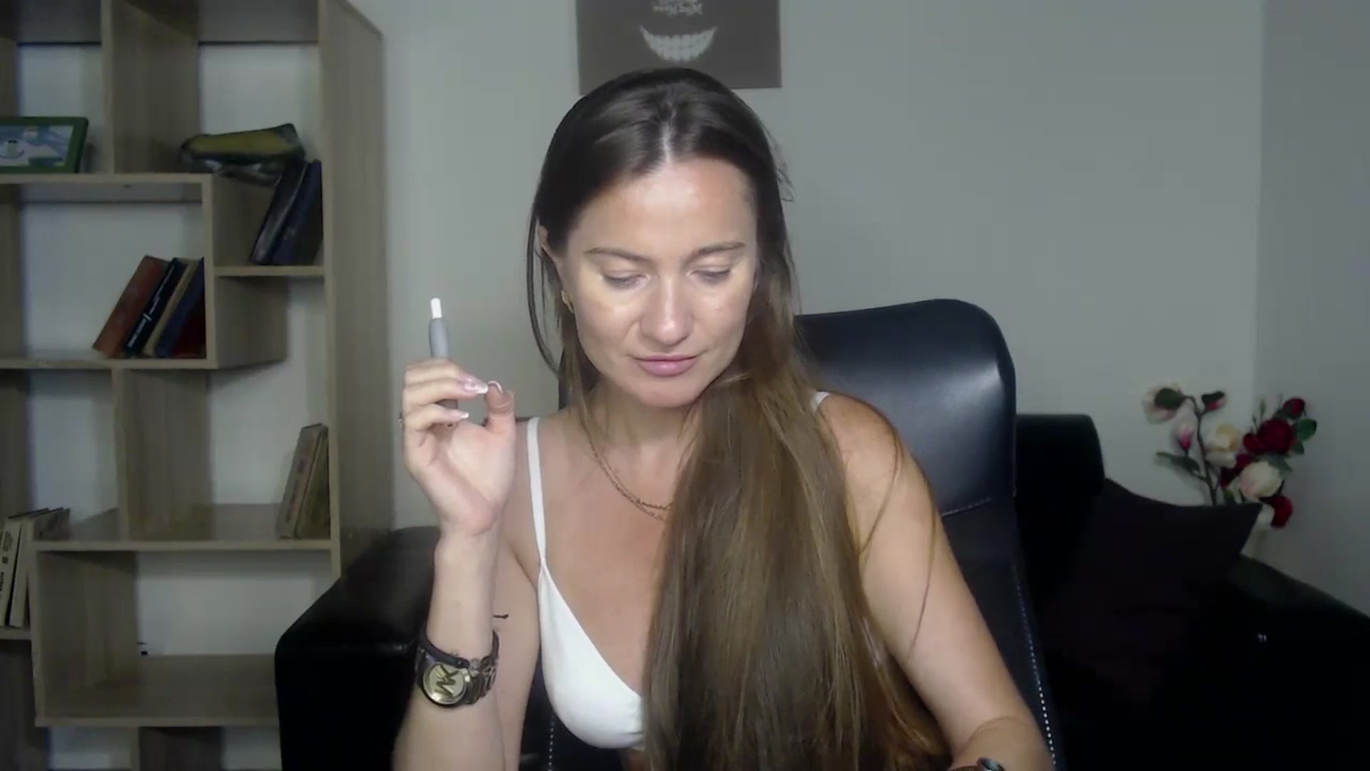 Gallery image thumbnail from Tilly_Casti's myfreecams stream on, 06/30/2024, 14:28 image 14 of 20