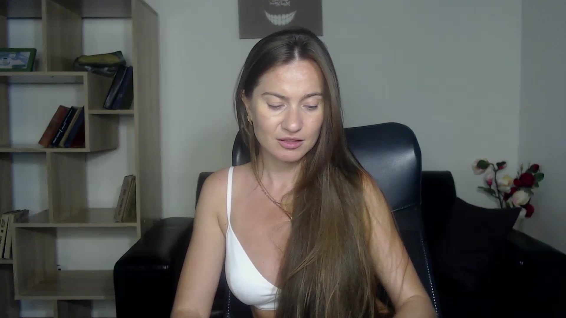 Gallery image thumbnail from Tilly_Casti's myfreecams stream on, 06/30/2024, 14:28 image 6 of 20
