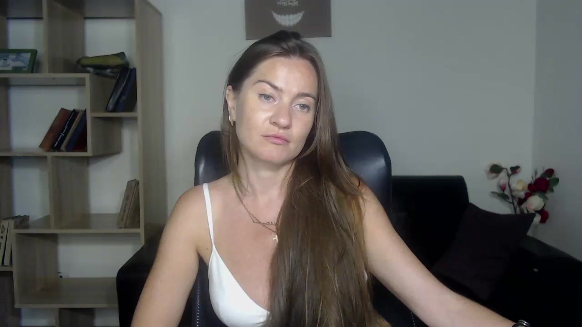 Gallery image thumbnail from Tilly_Casti's myfreecams stream on, 06/30/2024, 16:40 image 1 of 20