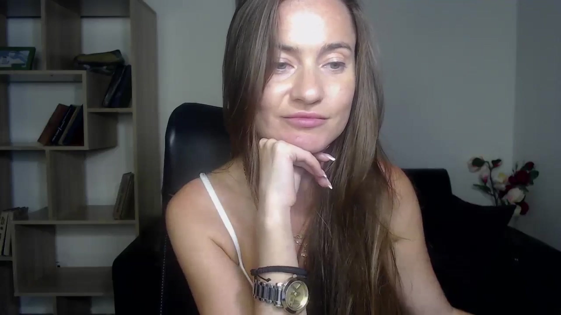 Gallery image thumbnail from Tilly_Casti's myfreecams stream on, 06/30/2024, 16:40 image 2 of 20