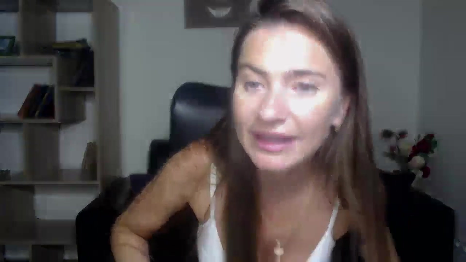 Gallery image thumbnail from Tilly_Casti's myfreecams stream on, 06/30/2024, 17:28 image 12 of 20