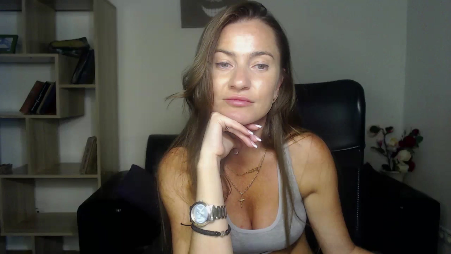 Gallery image thumbnail from Tilly_Casti's myfreecams stream on, 07/04/2024, 13:57 image 16 of 20