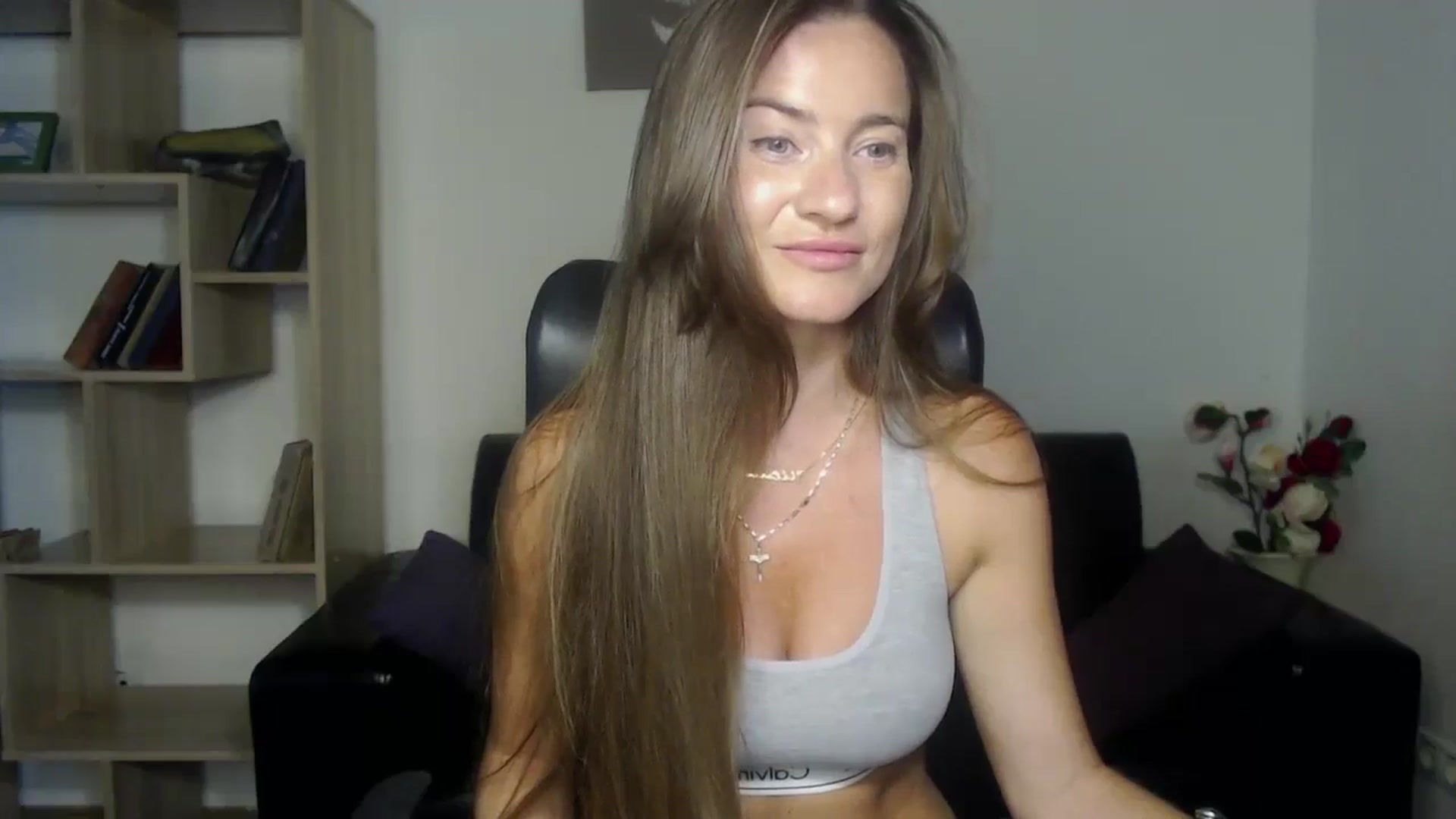 Gallery image thumbnail from Tilly_Casti's myfreecams stream on, 07/04/2024, 13:57 image 3 of 20