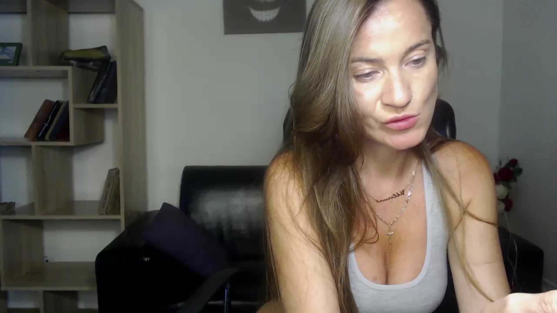 Gallery image thumbnail from Tilly_Casti's myfreecams stream on, 07/04/2024, 13:57 image 14 of 20