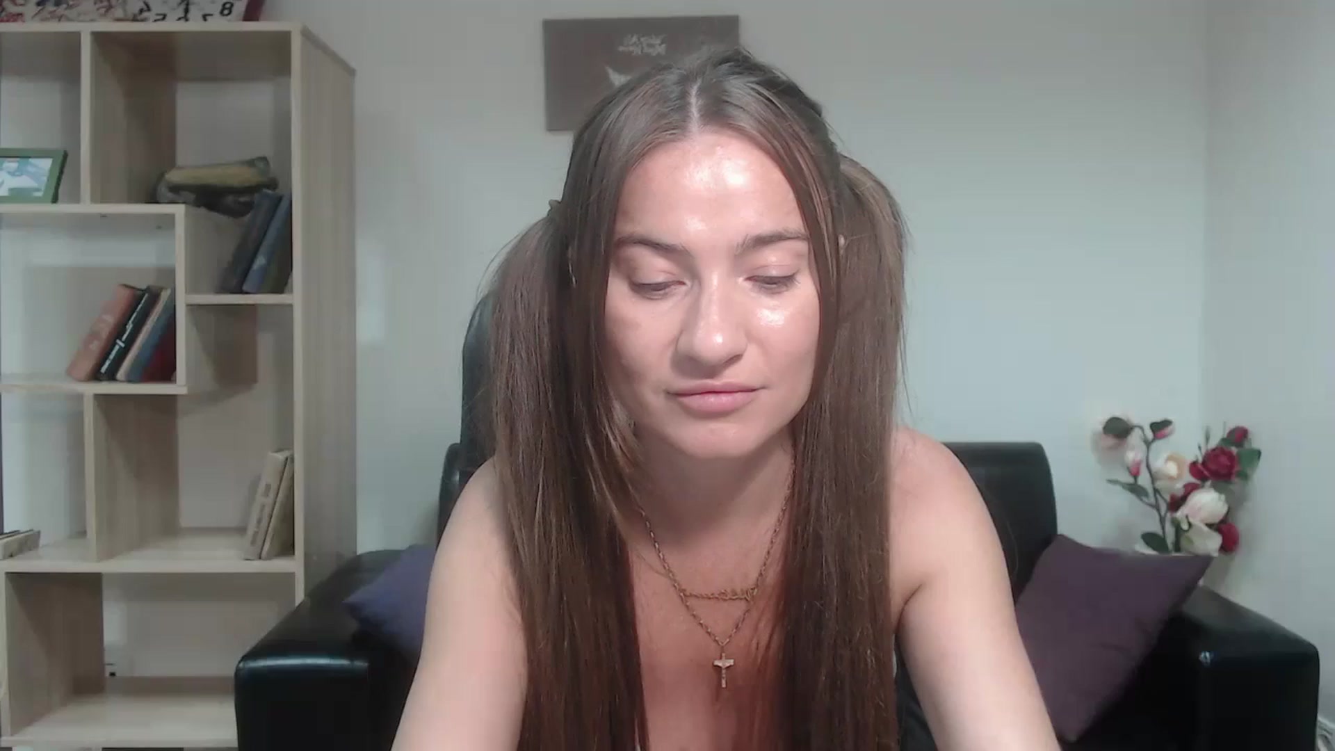 Gallery image thumbnail from Tilly_Casti's myfreecams stream on, 07/06/2024, 11:50 image 11 of 20