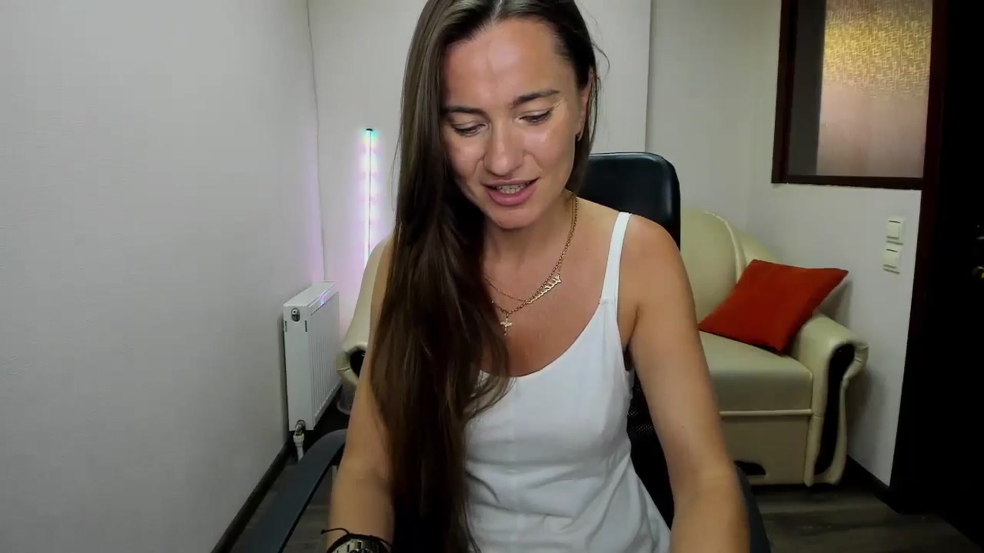 Gallery image thumbnail from Tilly_Casti's myfreecams stream on, 07/07/2024, 14:46 image 12 of 20