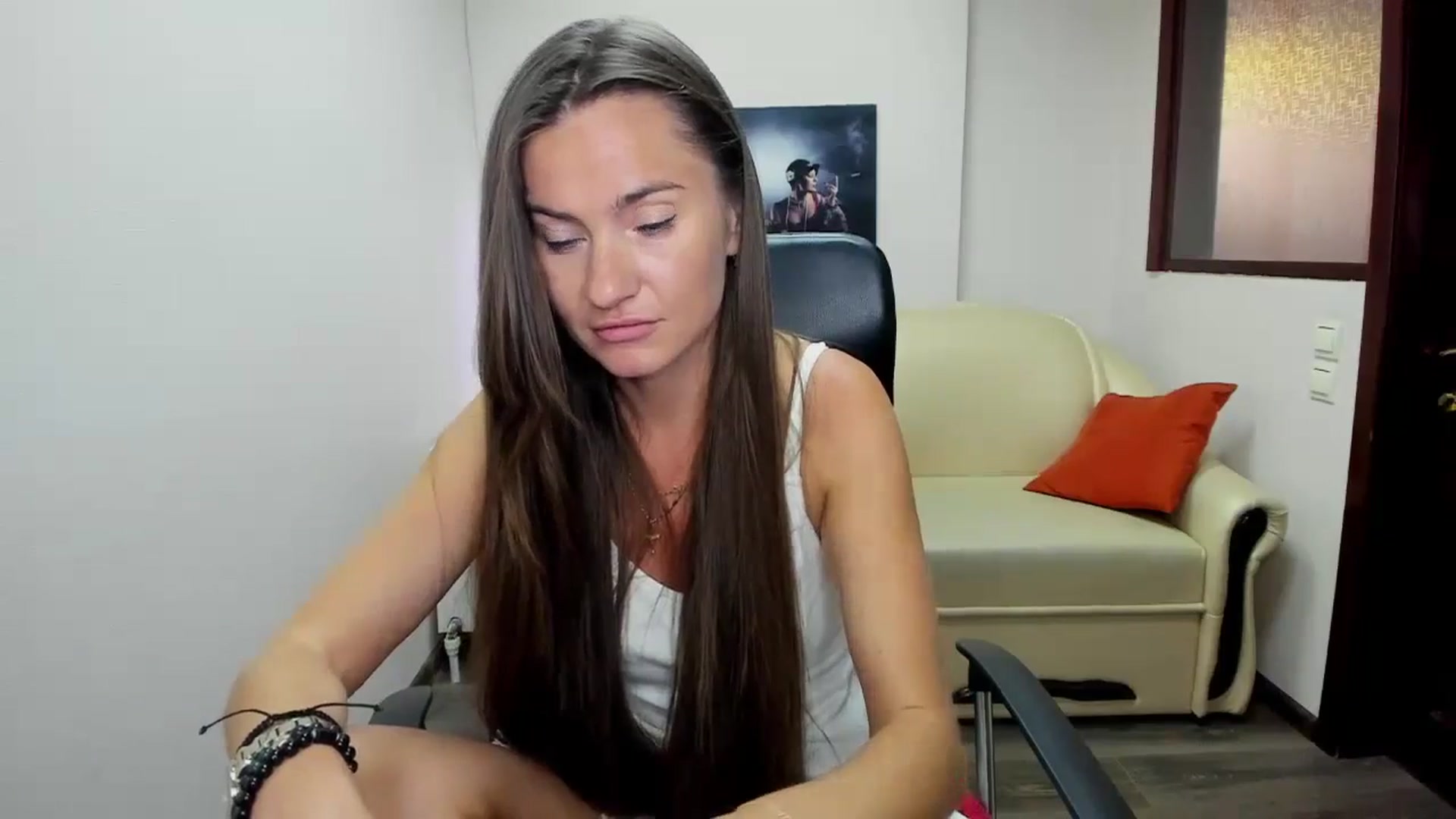 Gallery image thumbnail from Tilly_Casti's myfreecams stream on, 07/07/2024, 16:50 image 2 of 20