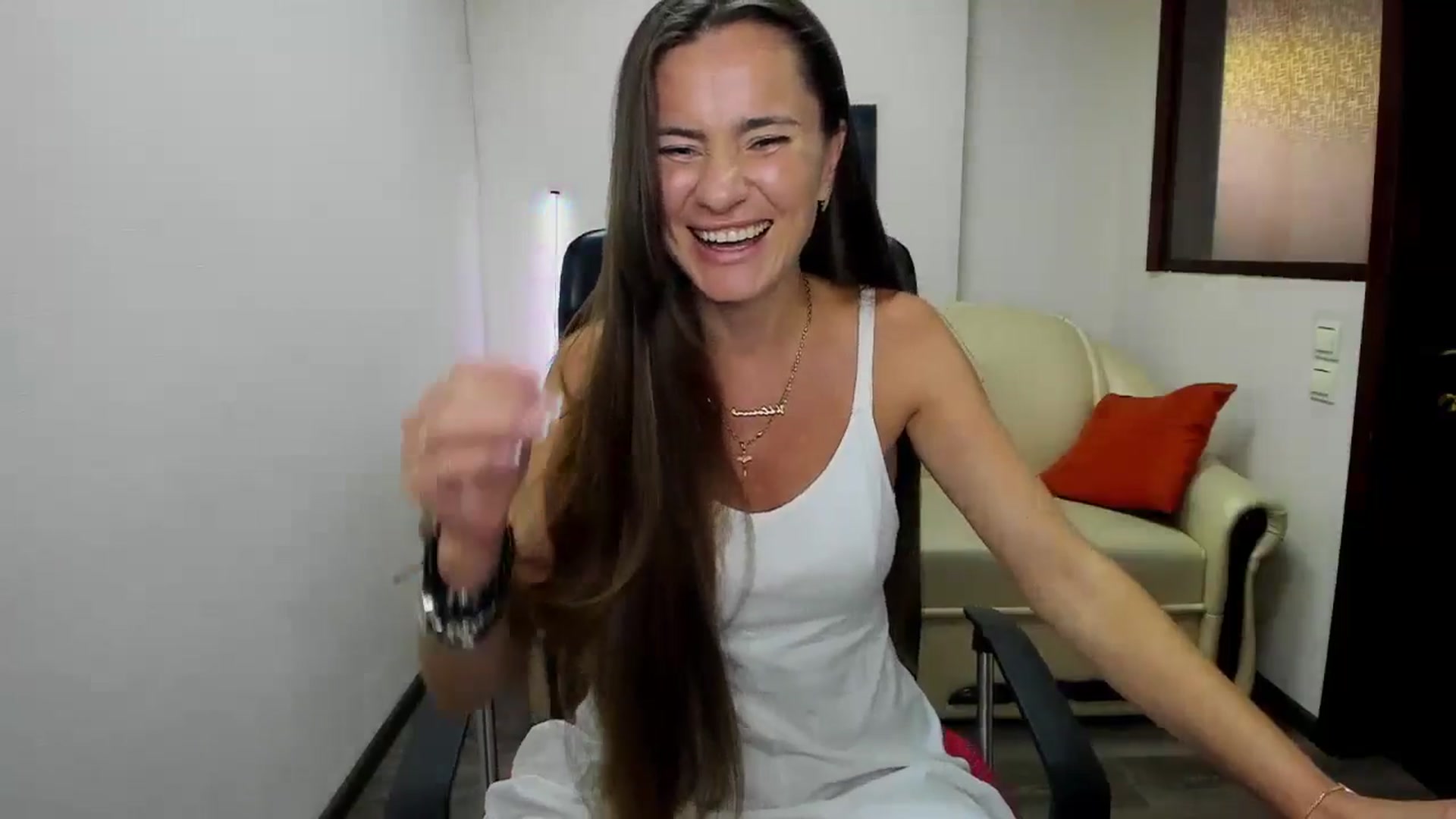 Gallery image thumbnail from Tilly_Casti's myfreecams stream on, 07/07/2024, 16:50 image 4 of 20