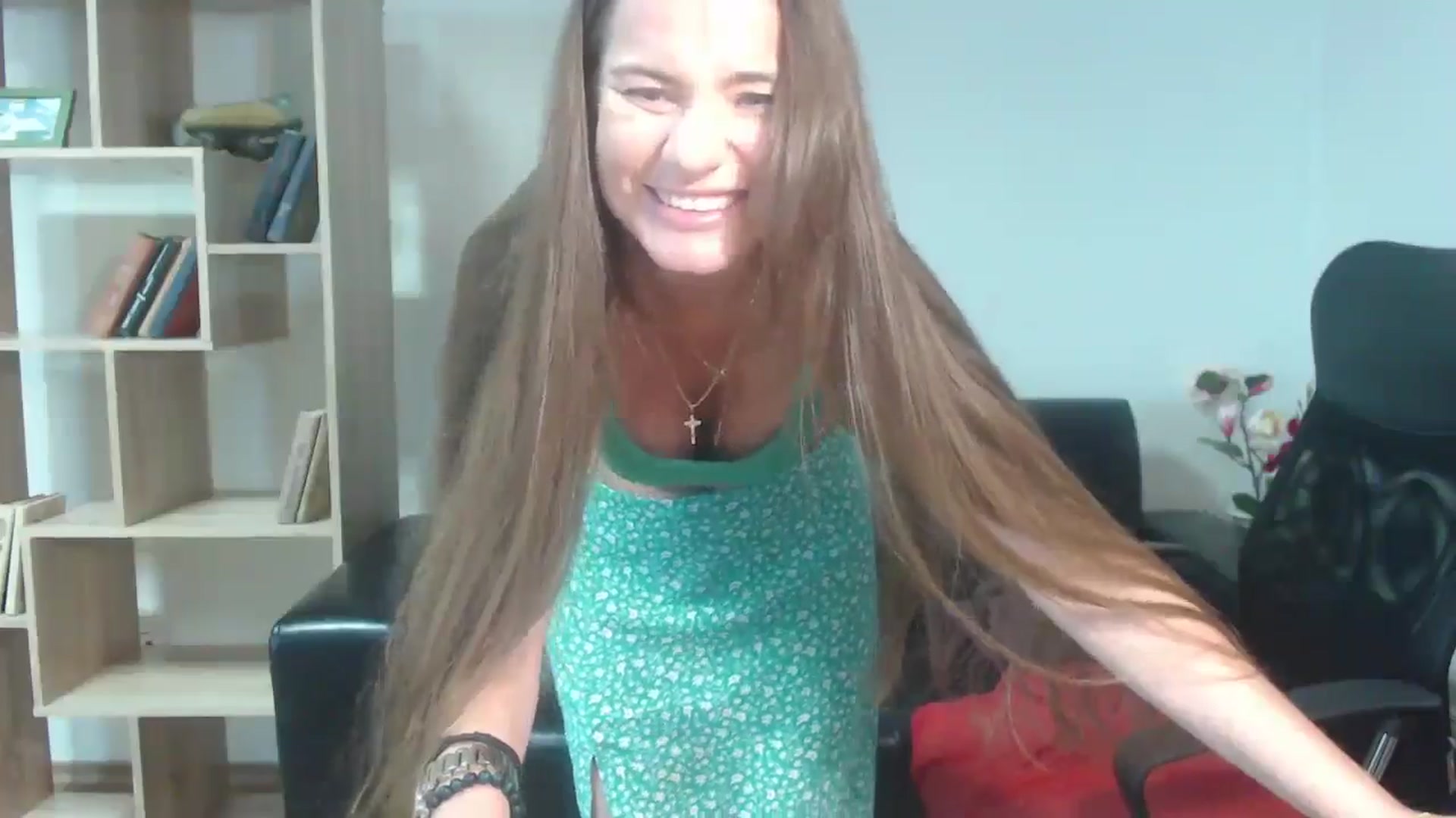 Gallery image thumbnail from Tilly_Casti's myfreecams stream on, 07/08/2024, 10:12 image 17 of 20