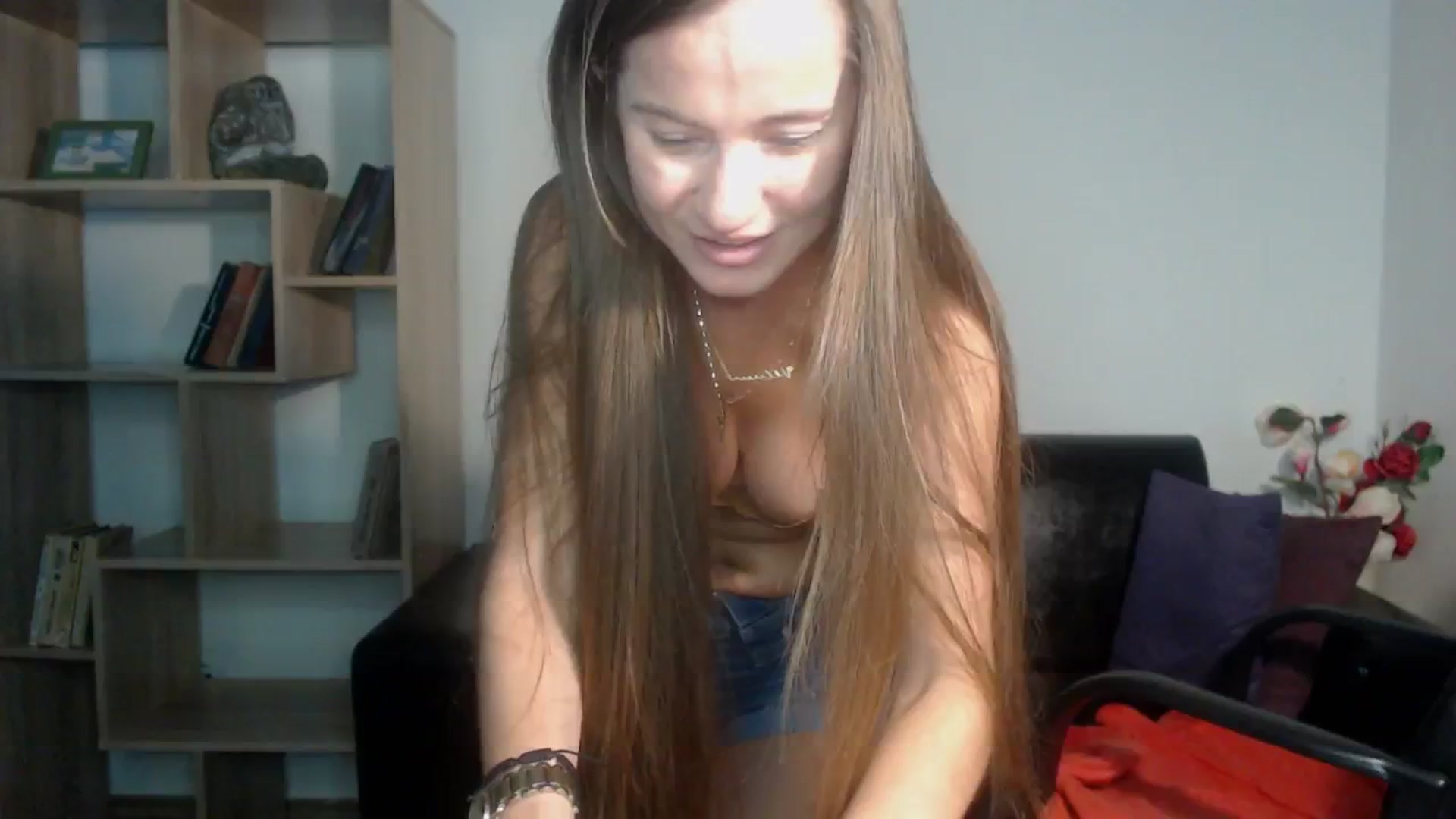 Gallery image thumbnail from Tilly_Casti's myfreecams stream on, 07/31/2024, 13:47 image 9 of 20