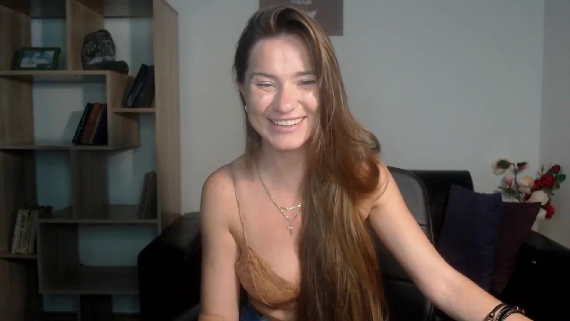 Gallery image thumbnail from Tilly_Casti's myfreecams stream on, 07/31/2024, 13:47 image 2 of 20